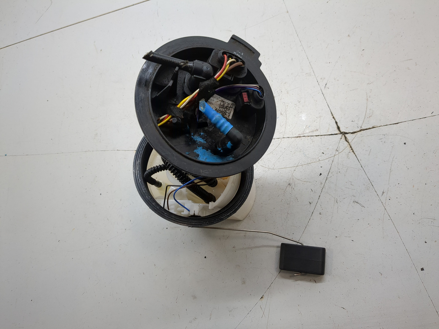 Насос топливный электрический