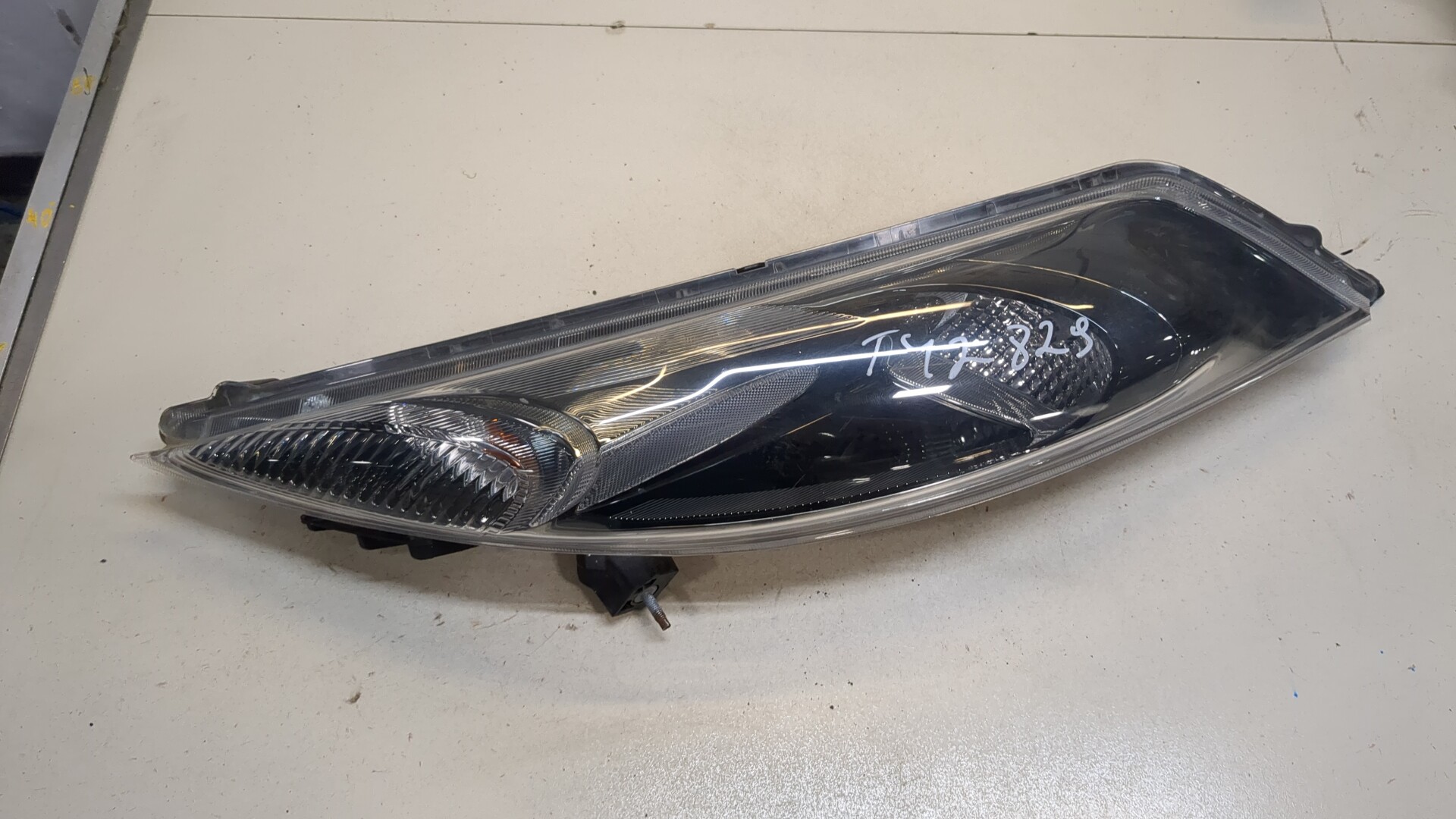 Повторитель на крыло левый