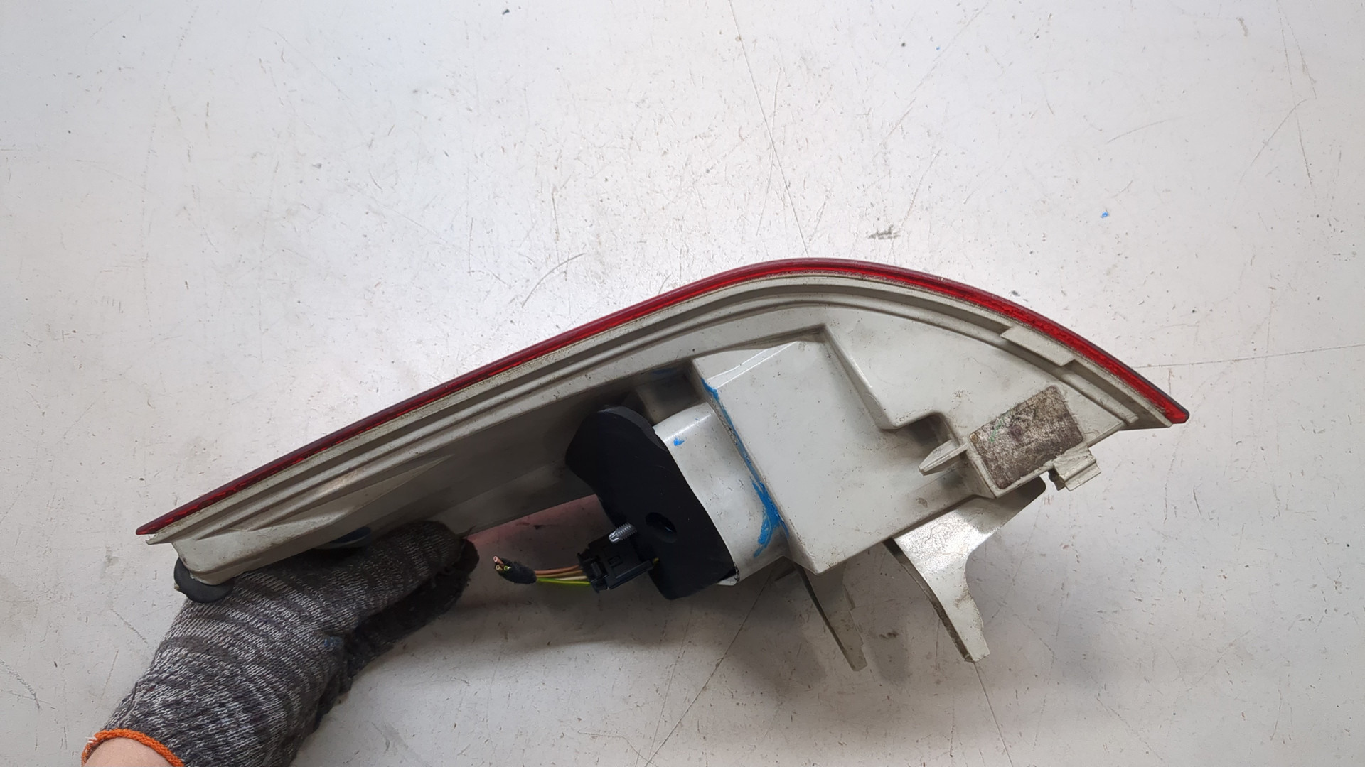 Фонарь задний левый