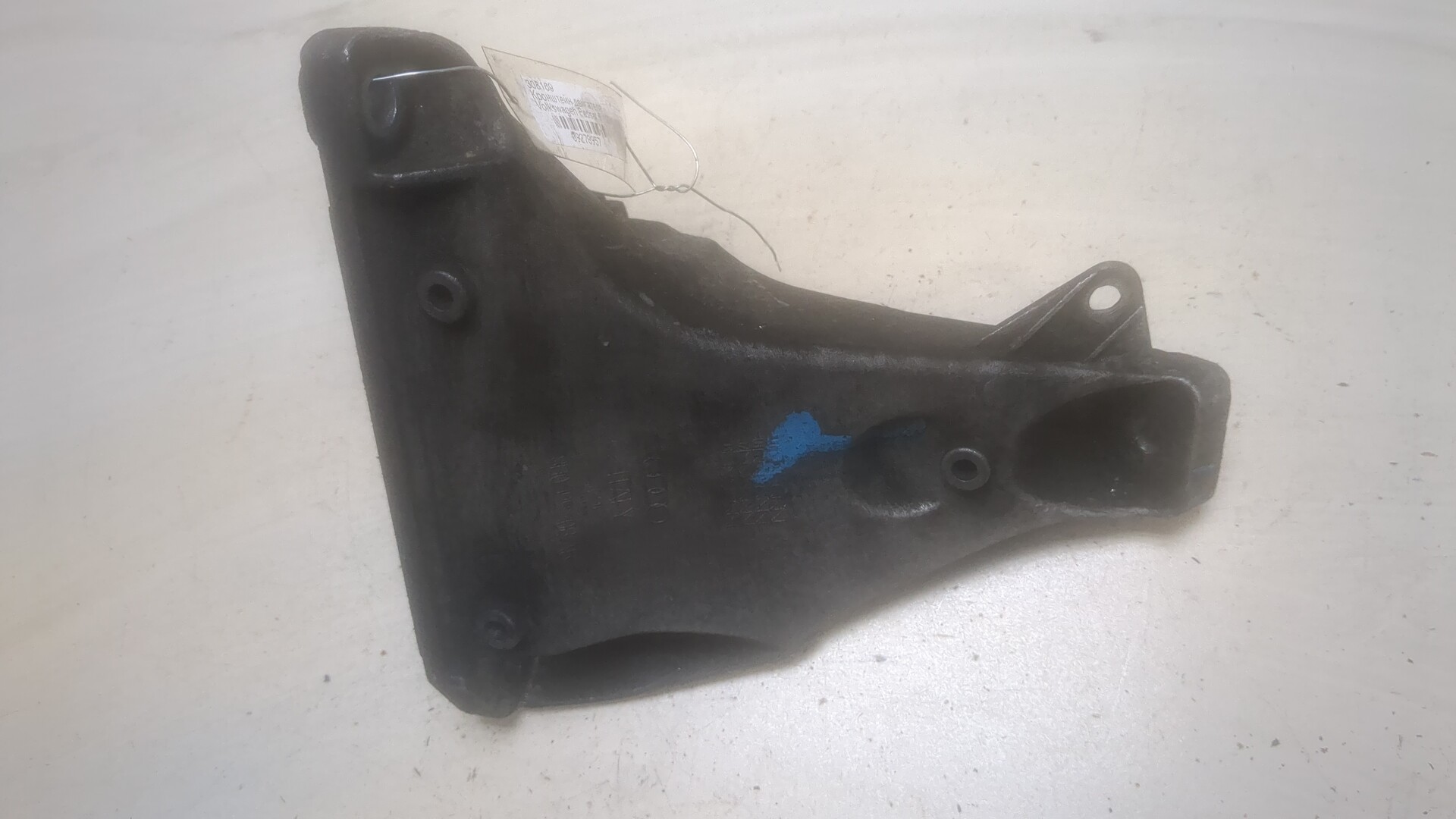 Кронштейн двигателя