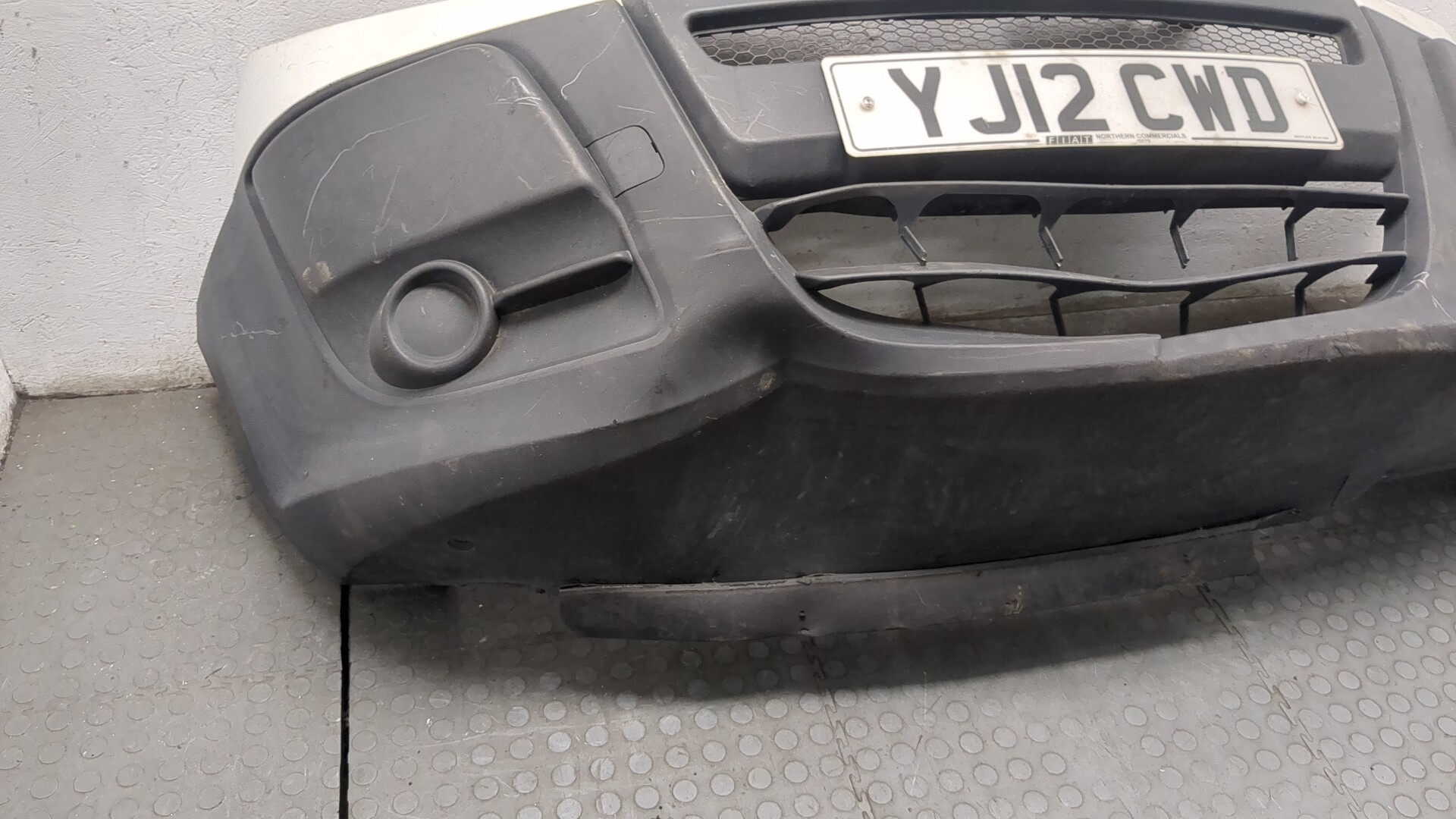 Бампер передний