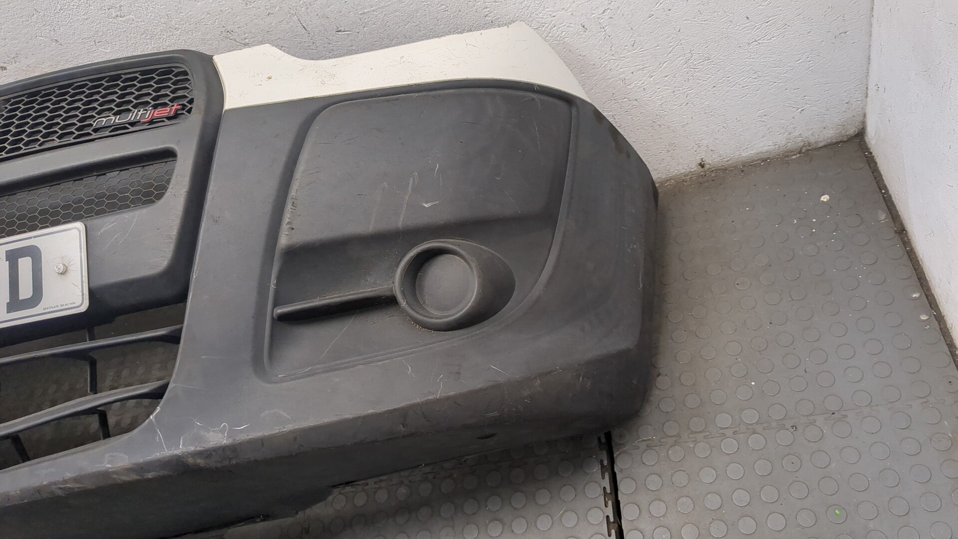 Бампер передний