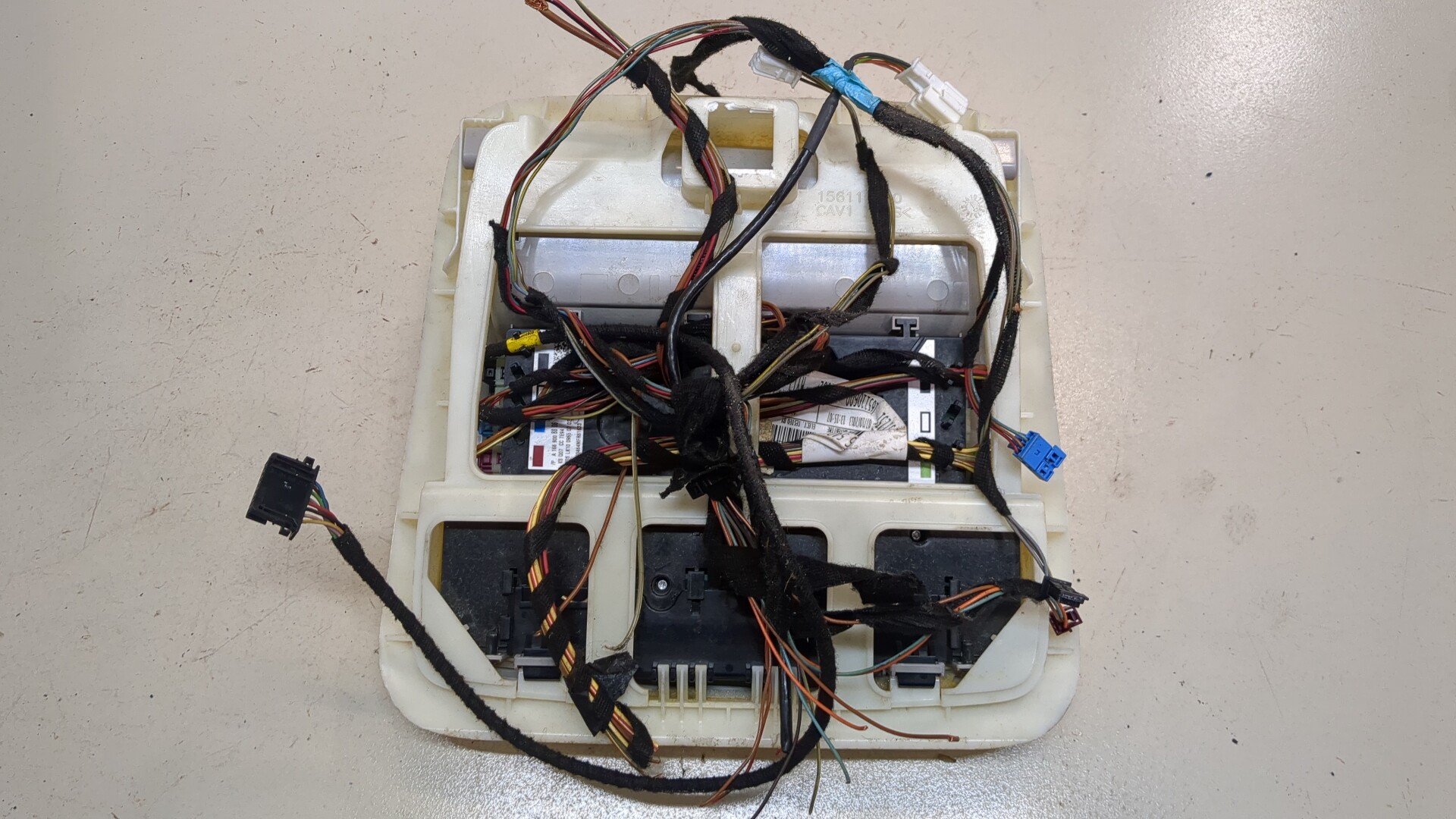 Плафон салонный