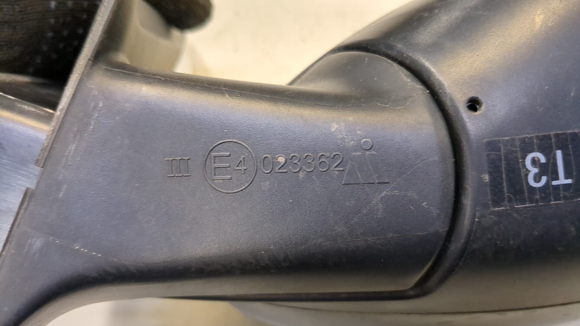 Зеркало правое электрическое