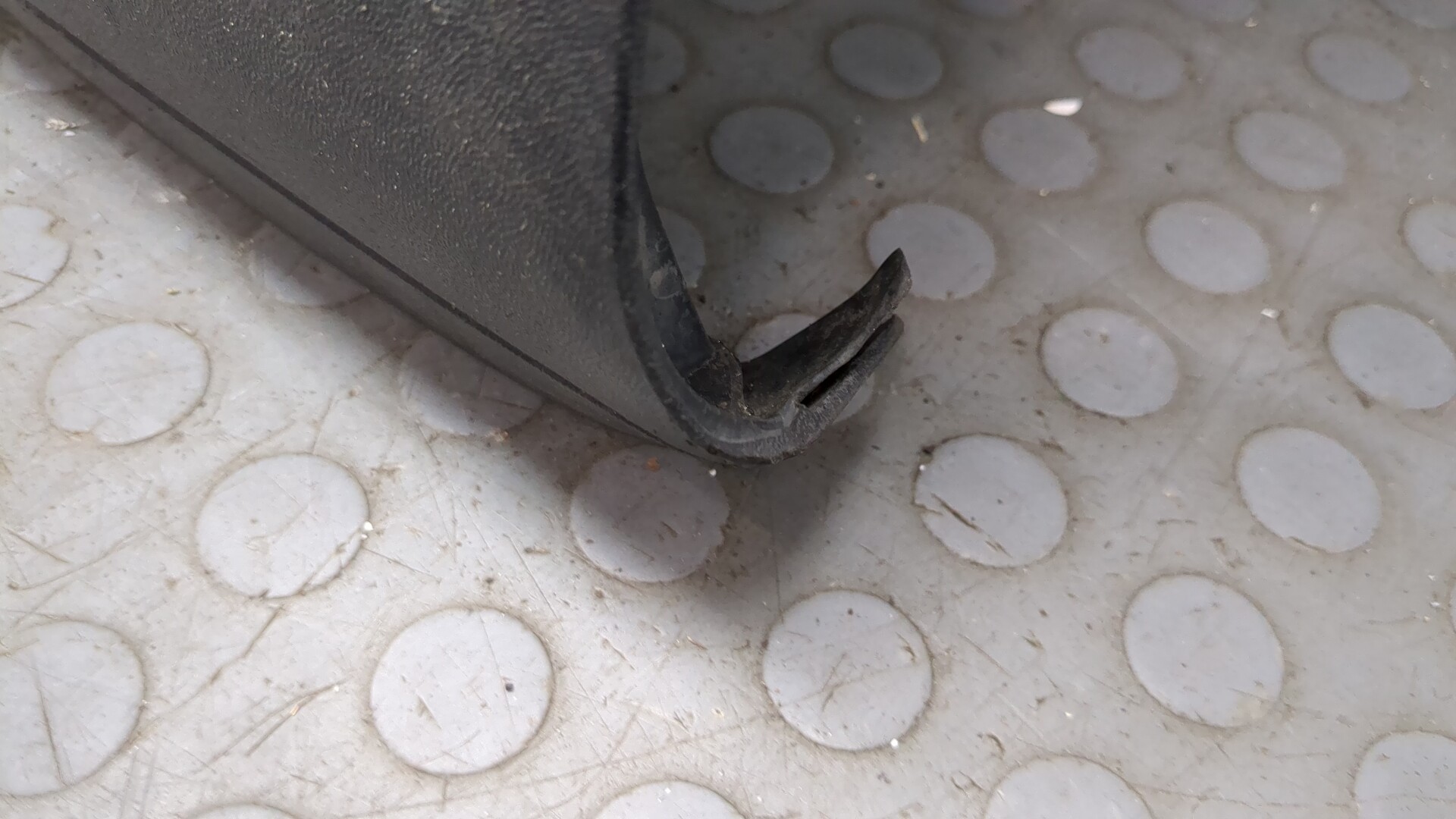 Дверь передняя левая