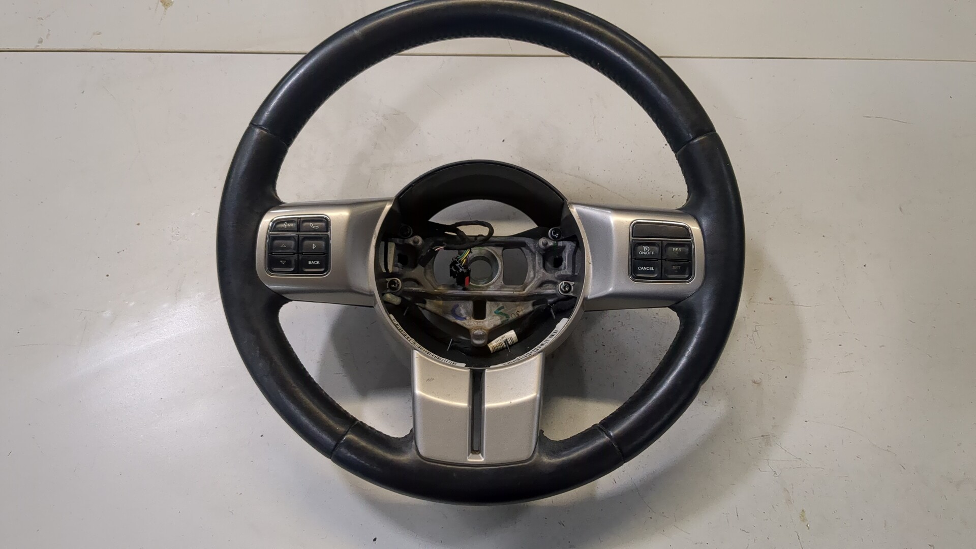 Рулевое колесо (руль)