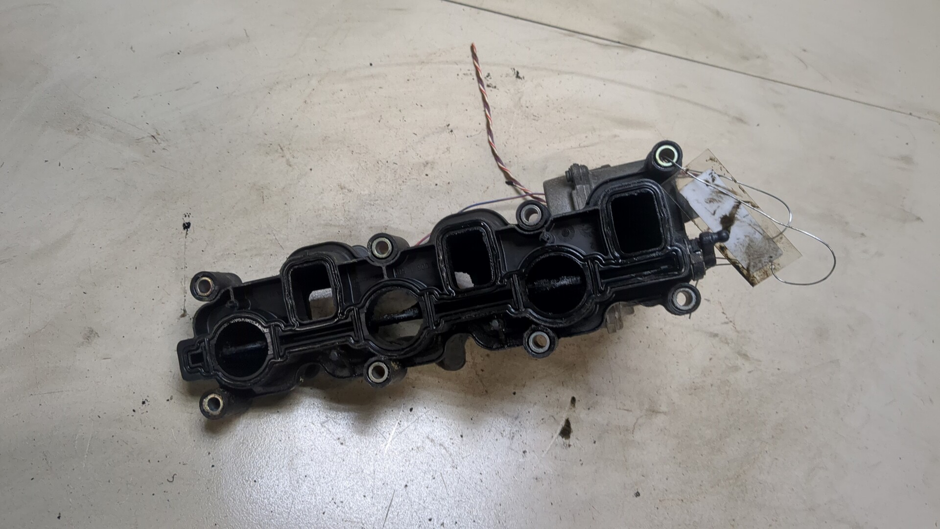 Коллектор впускной