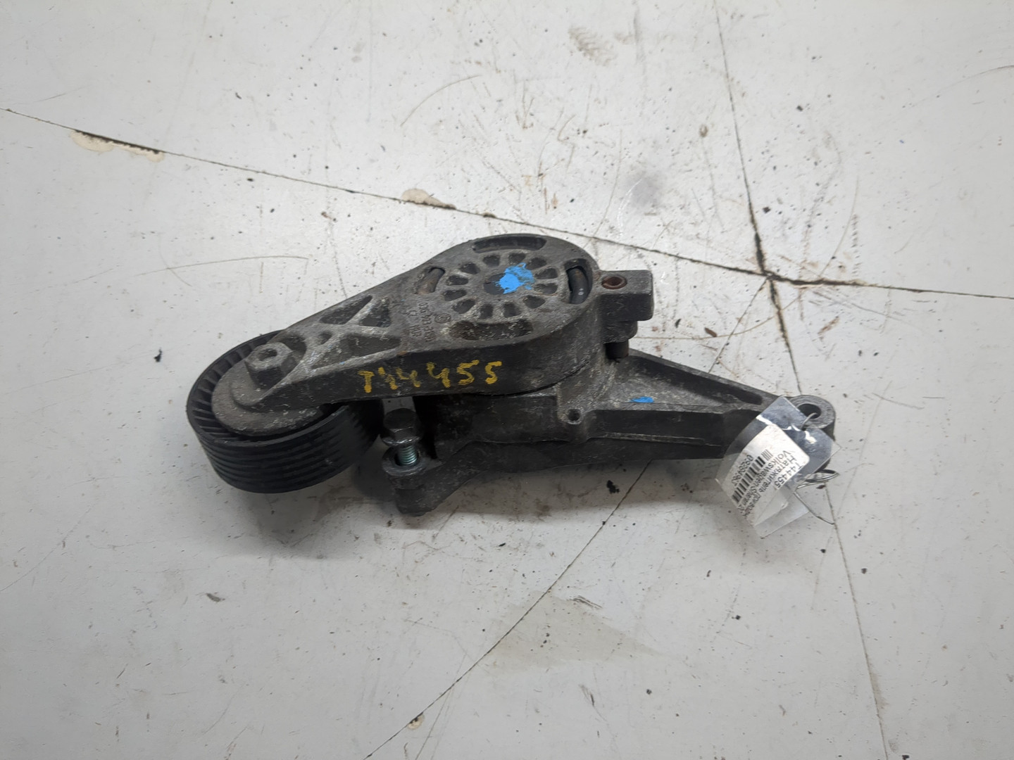 Натяжитель ремня