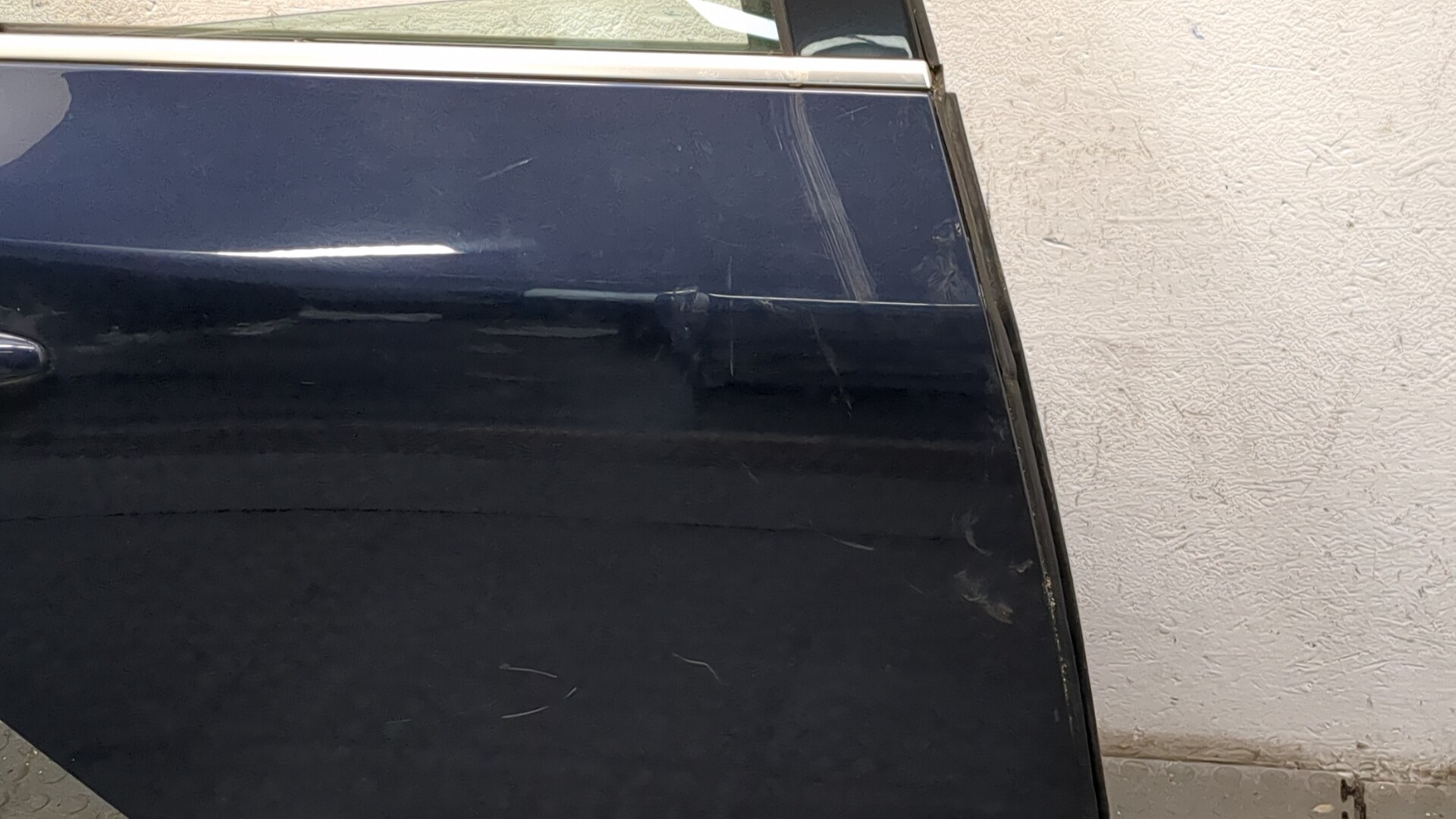 Дверь задняя правая