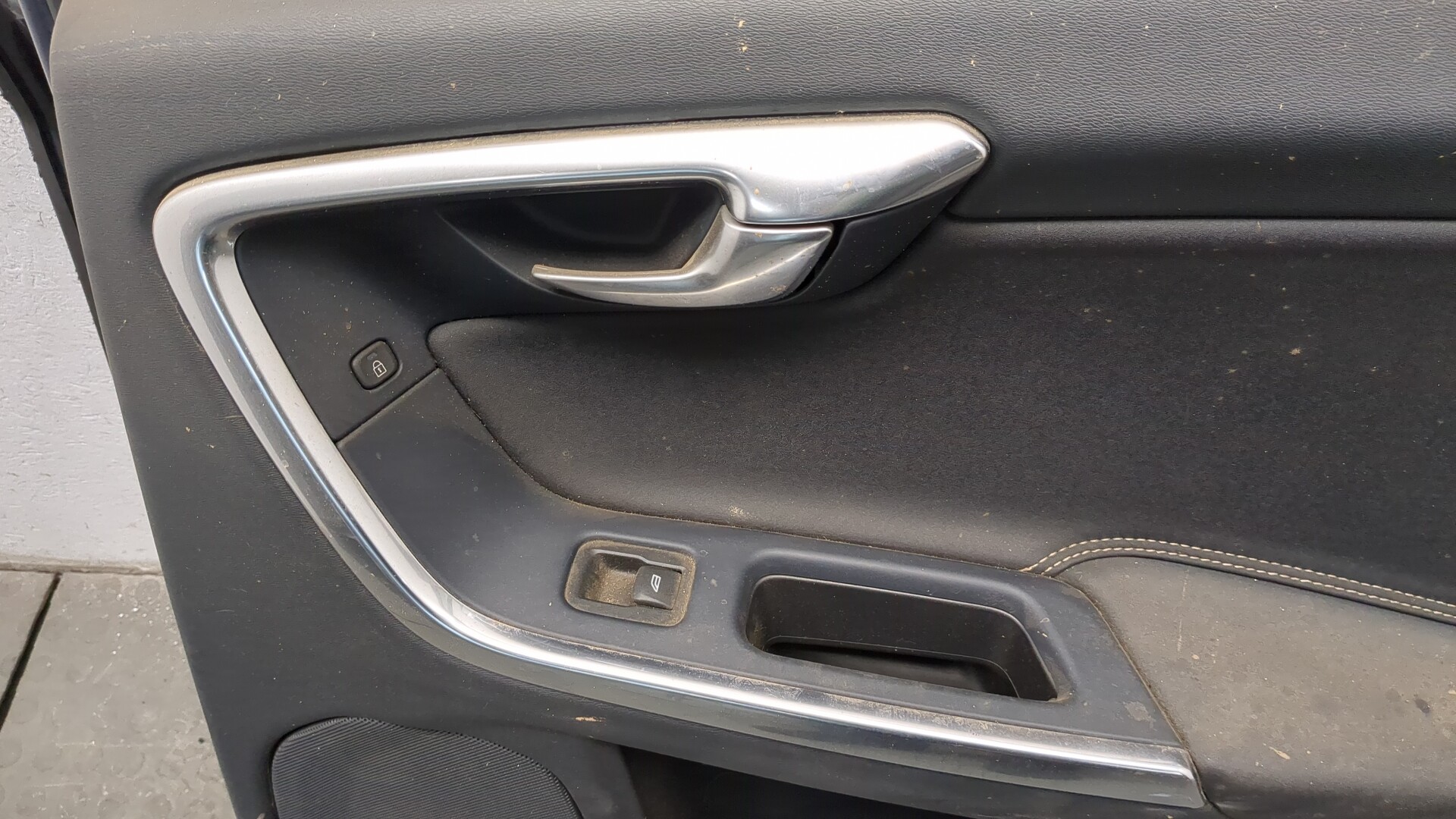 Дверь задняя правая