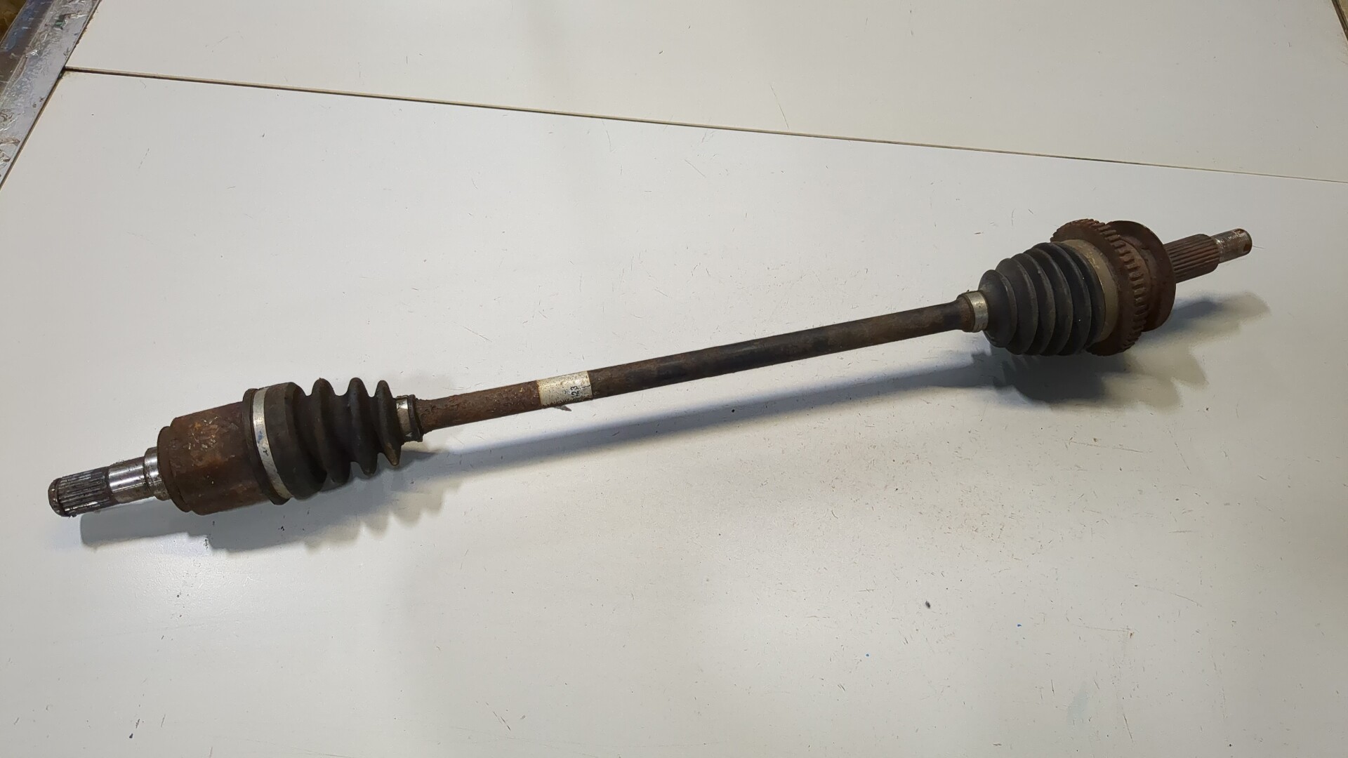 Полуось задняя правая