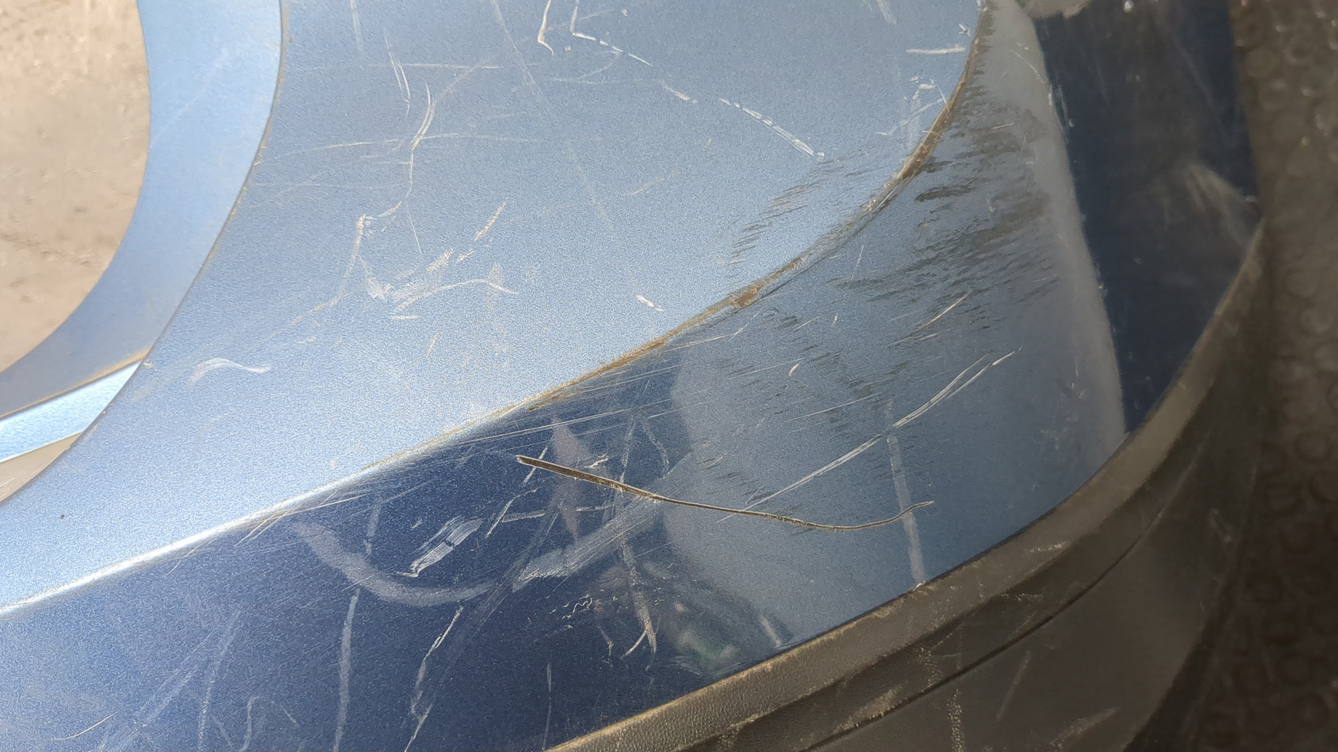 Бампер задний