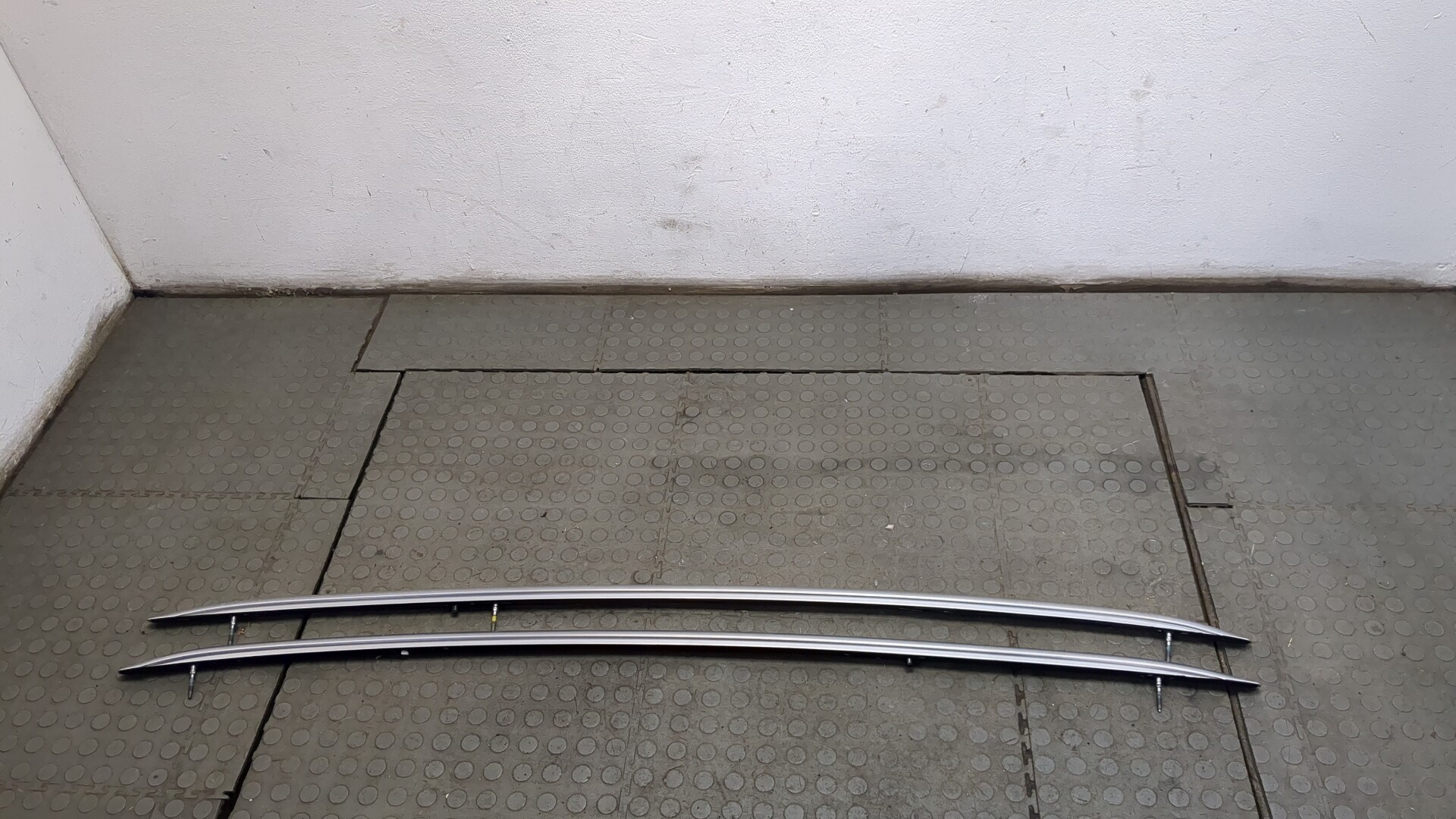 Рейлинги (релинг) к-кт (планки на крышу)