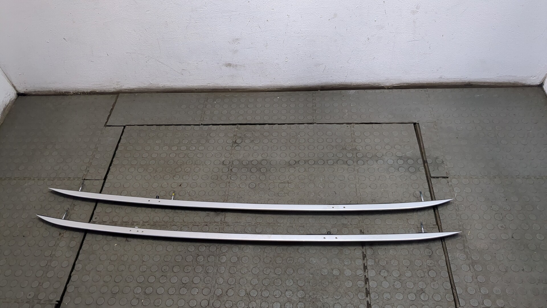 Рейлинги (релинг) к-кт (планки на крышу)