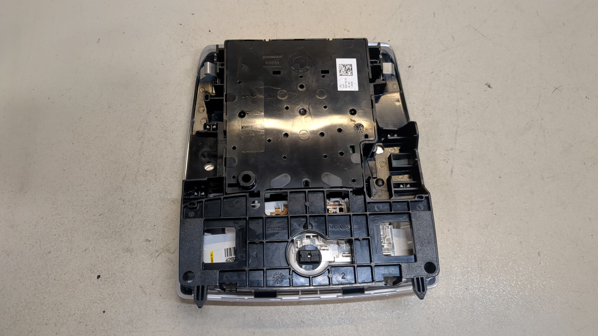 Плафон салонный