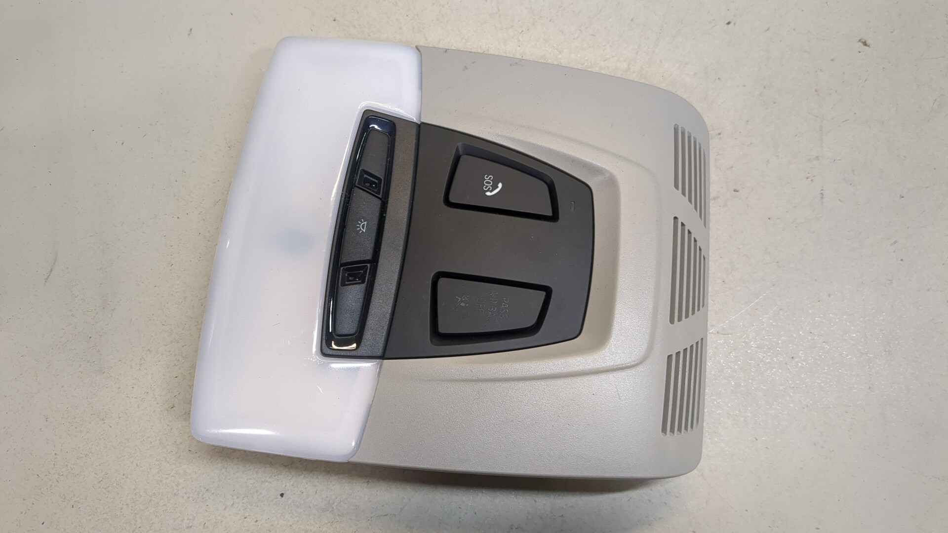 Плафон салонный