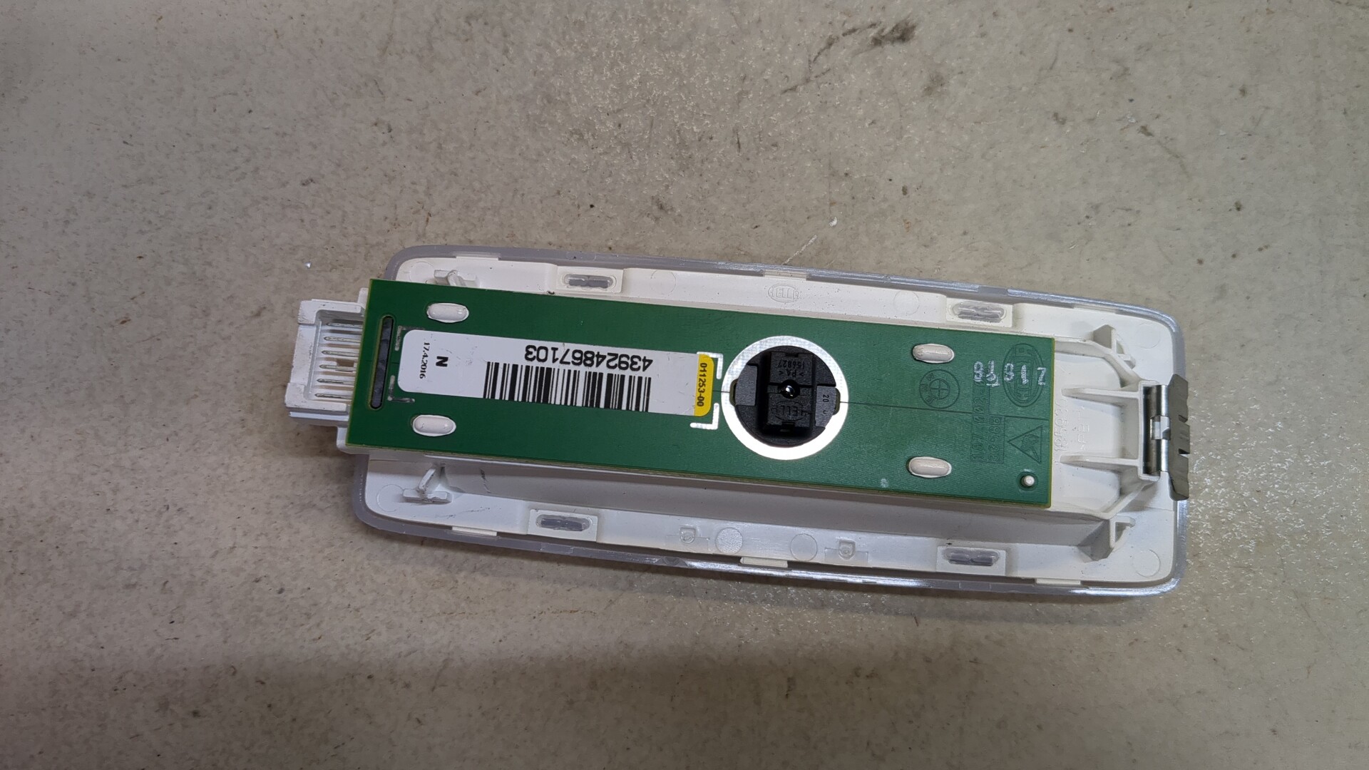 Плафон салонный