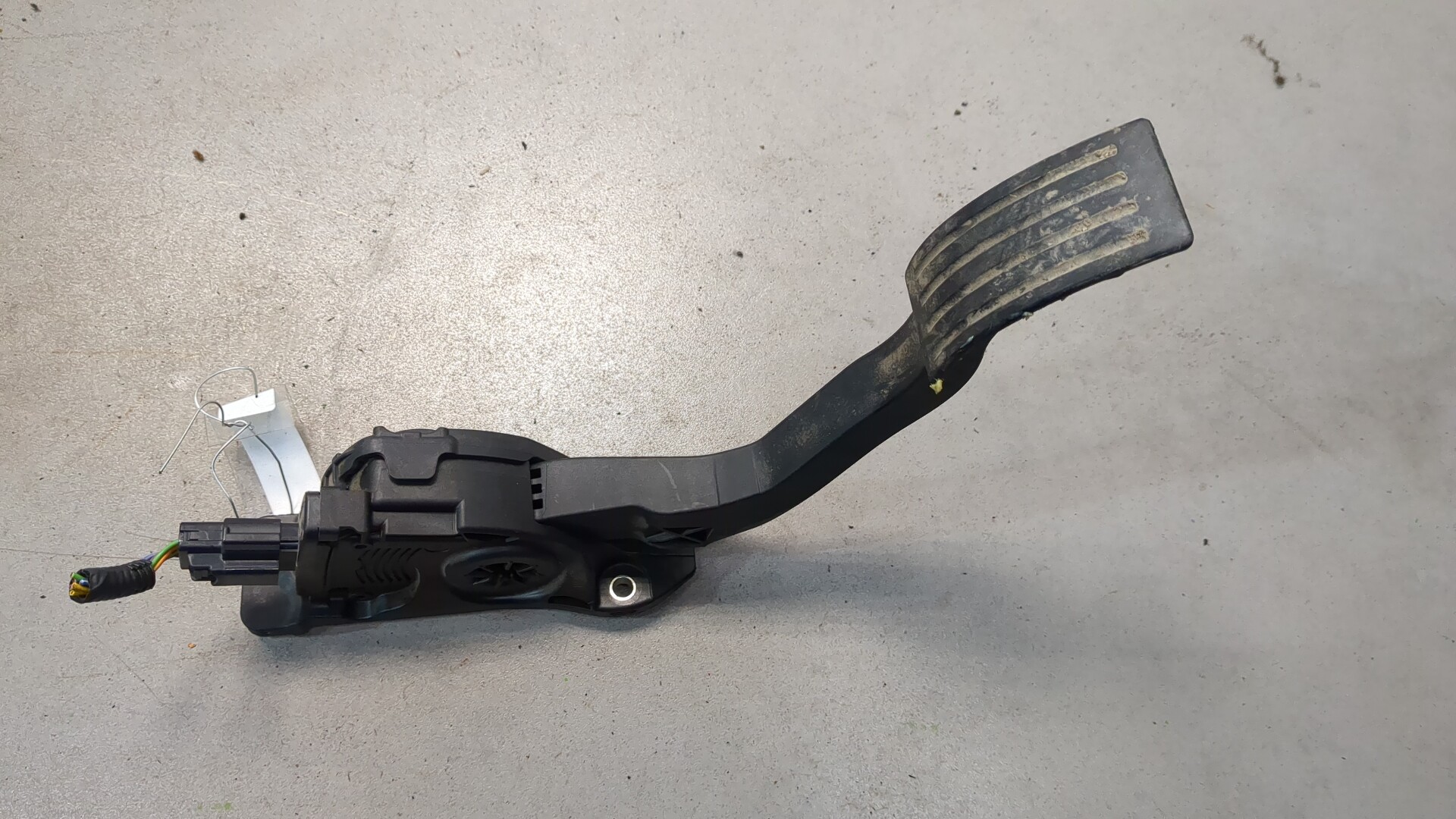 Педаль газа