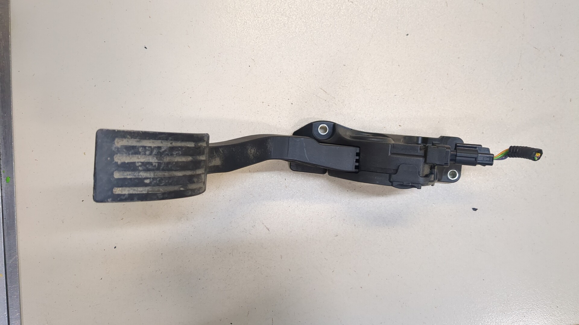 Педаль газа