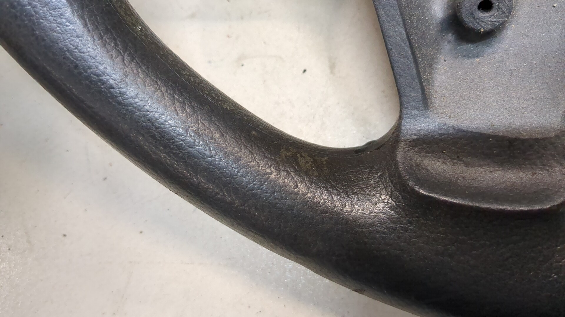 Рулевое колесо (руль)