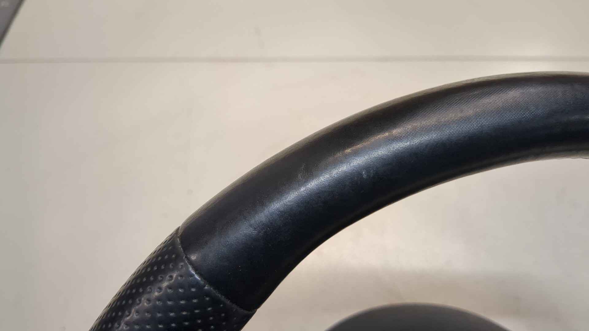 Рулевое колесо (руль)