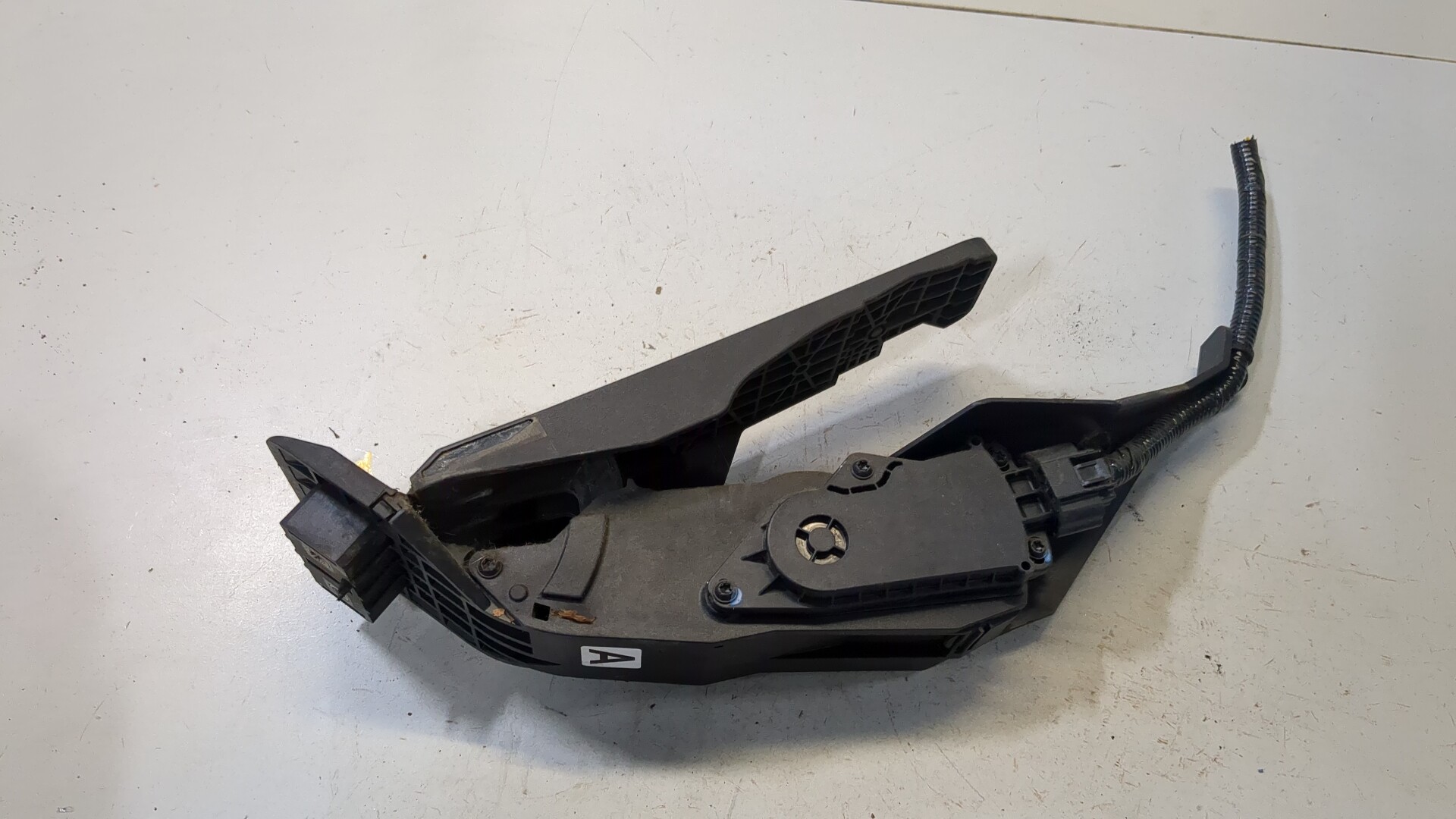 Педаль газа