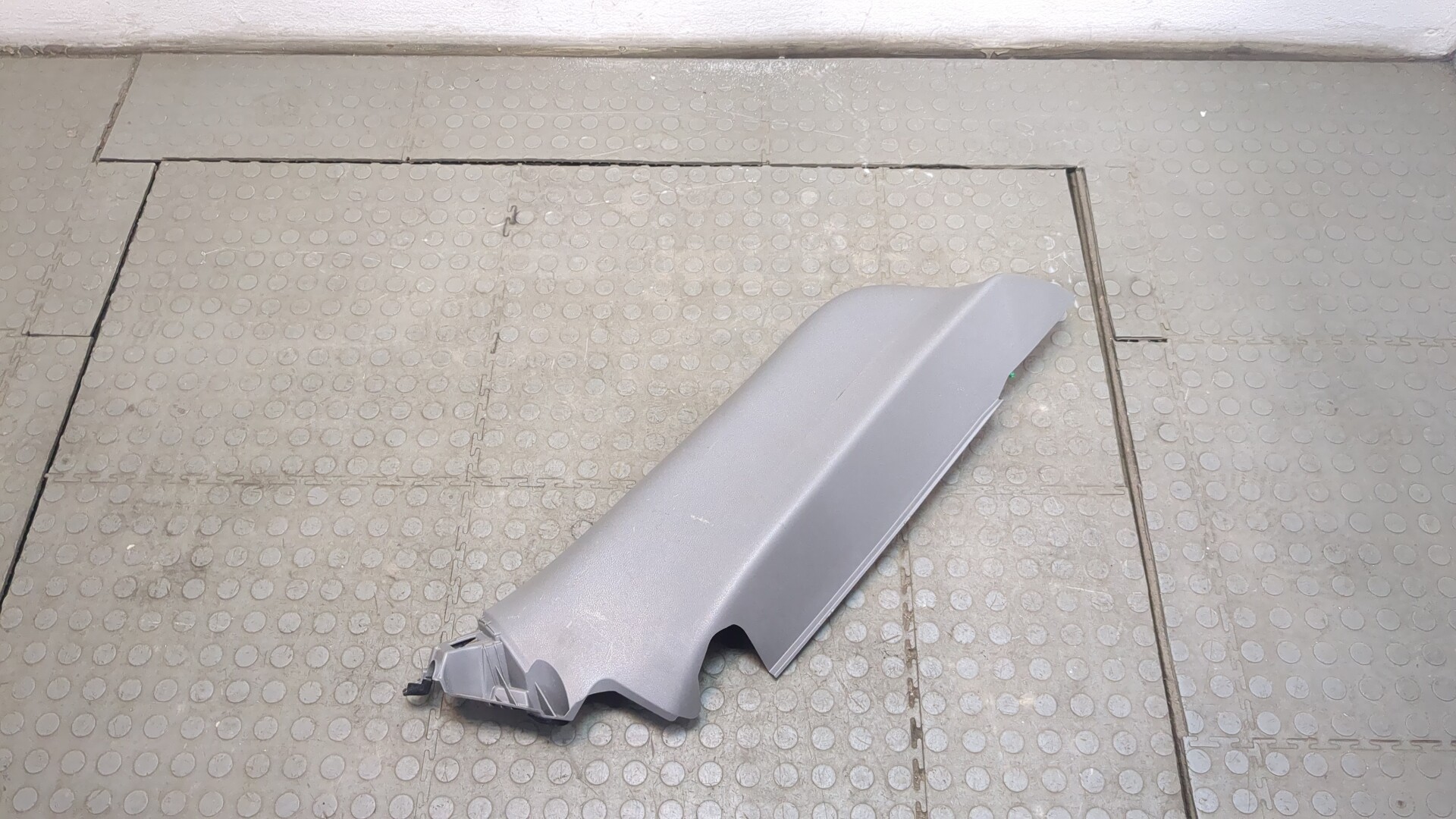 Обшивка стойки