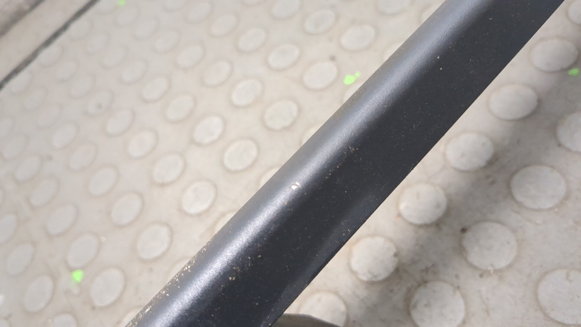 Рейлинг (релинг) правый (планка на крышу)