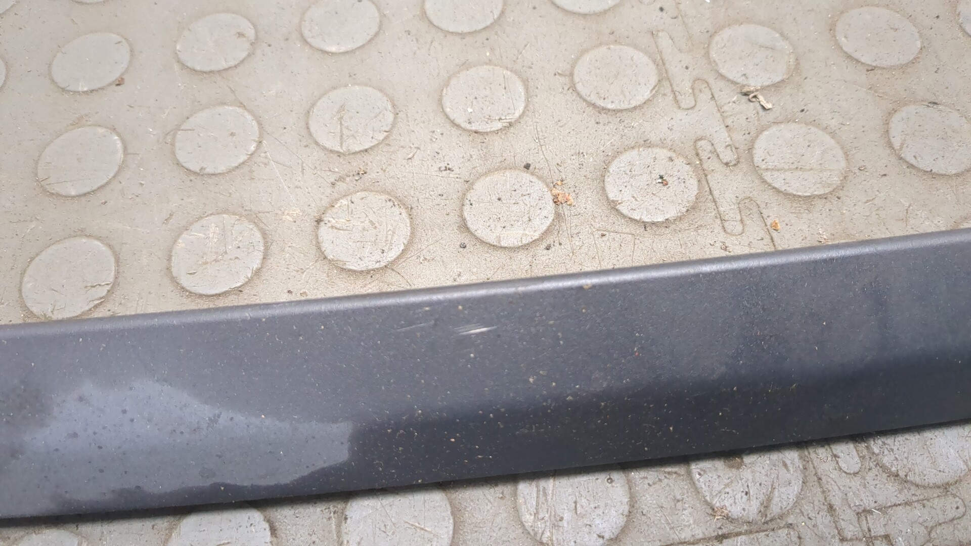 Рейлинг (релинг) правый (планка на крышу)