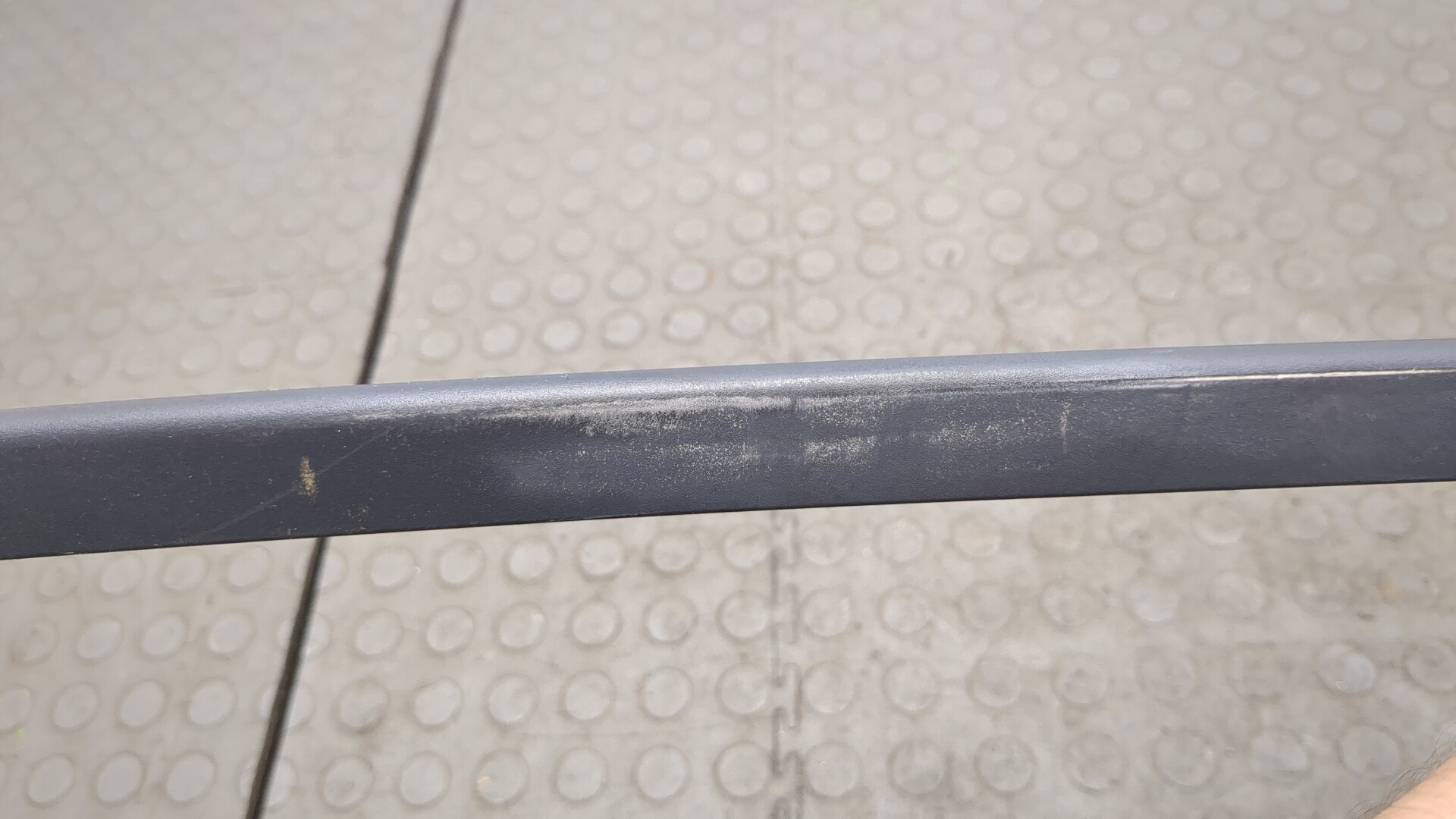 Рейлинг (релинг) правый (планка на крышу)