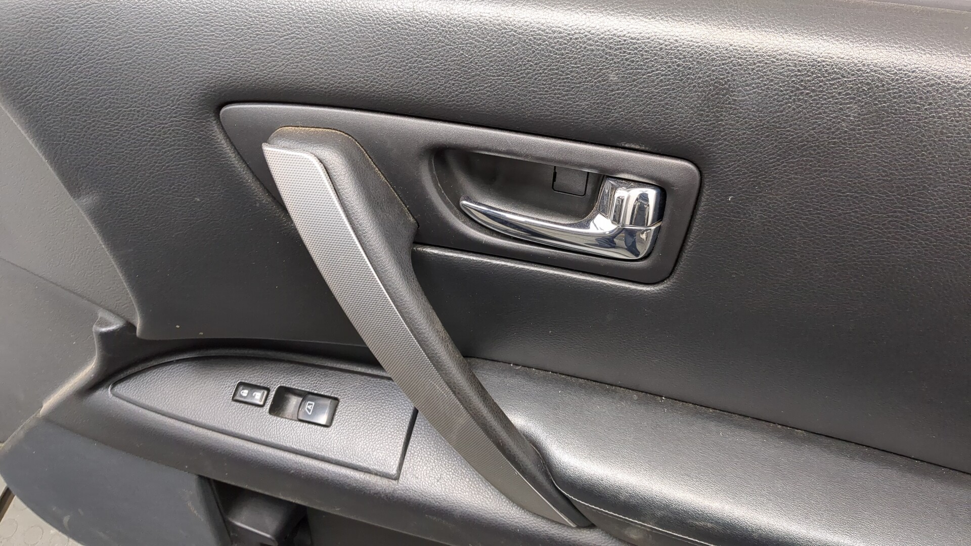 Дверь передняя правая