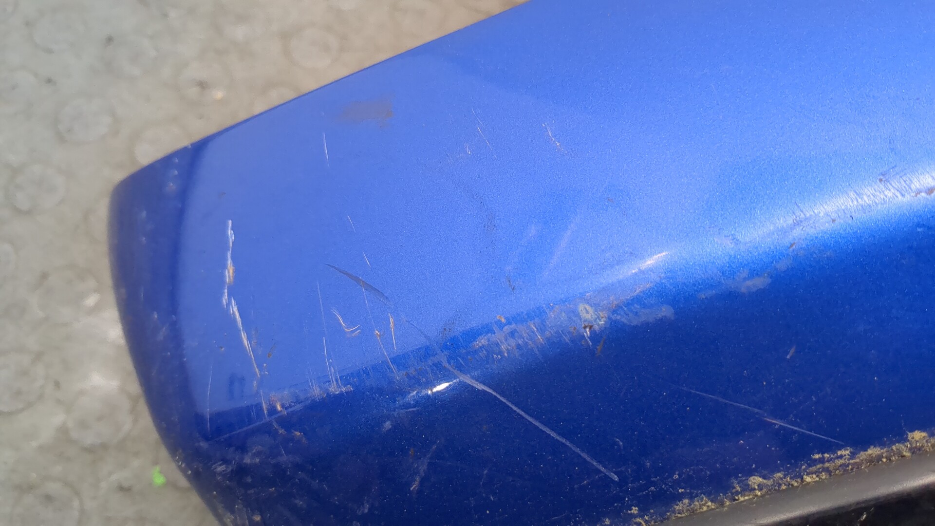 Молдинг заднего крыла правого