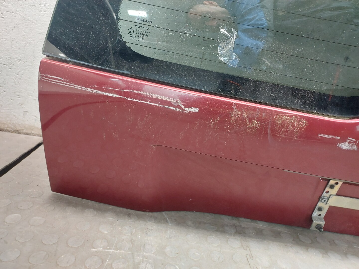 Дверь багажника