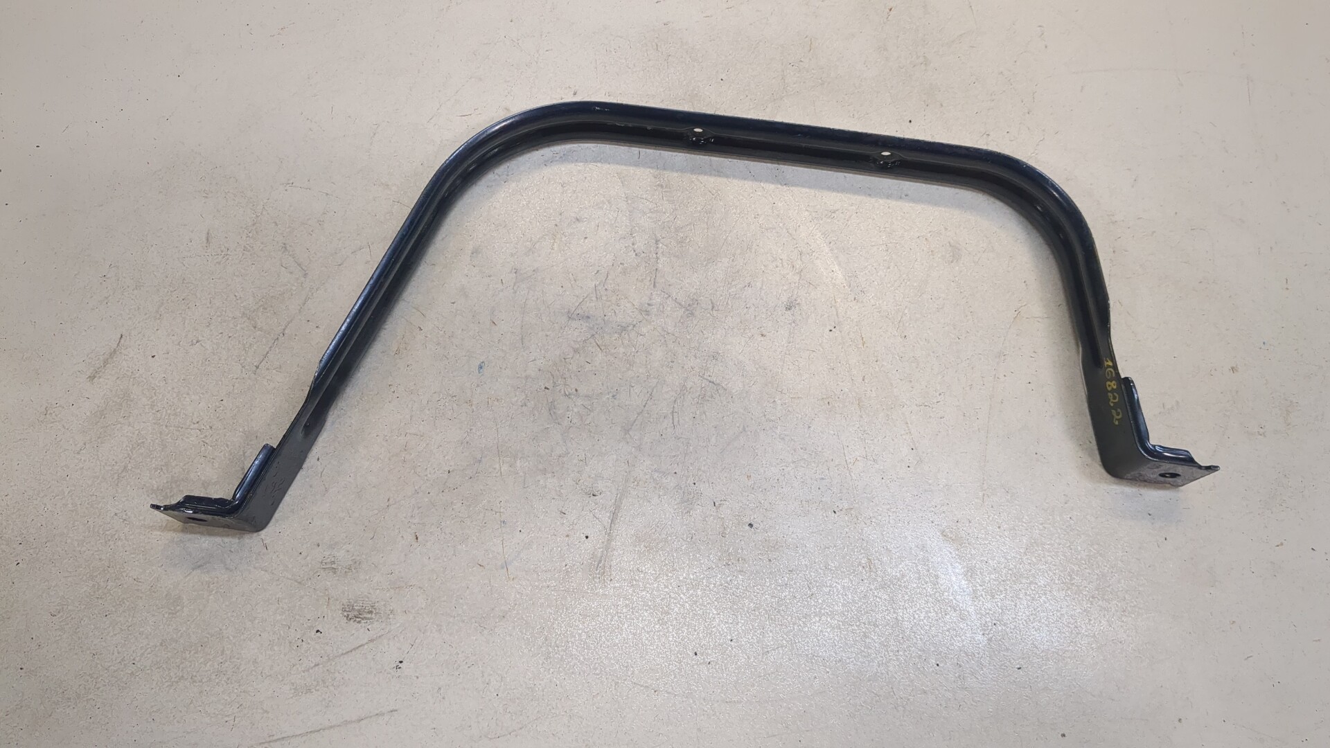 Лента крепления бензобака