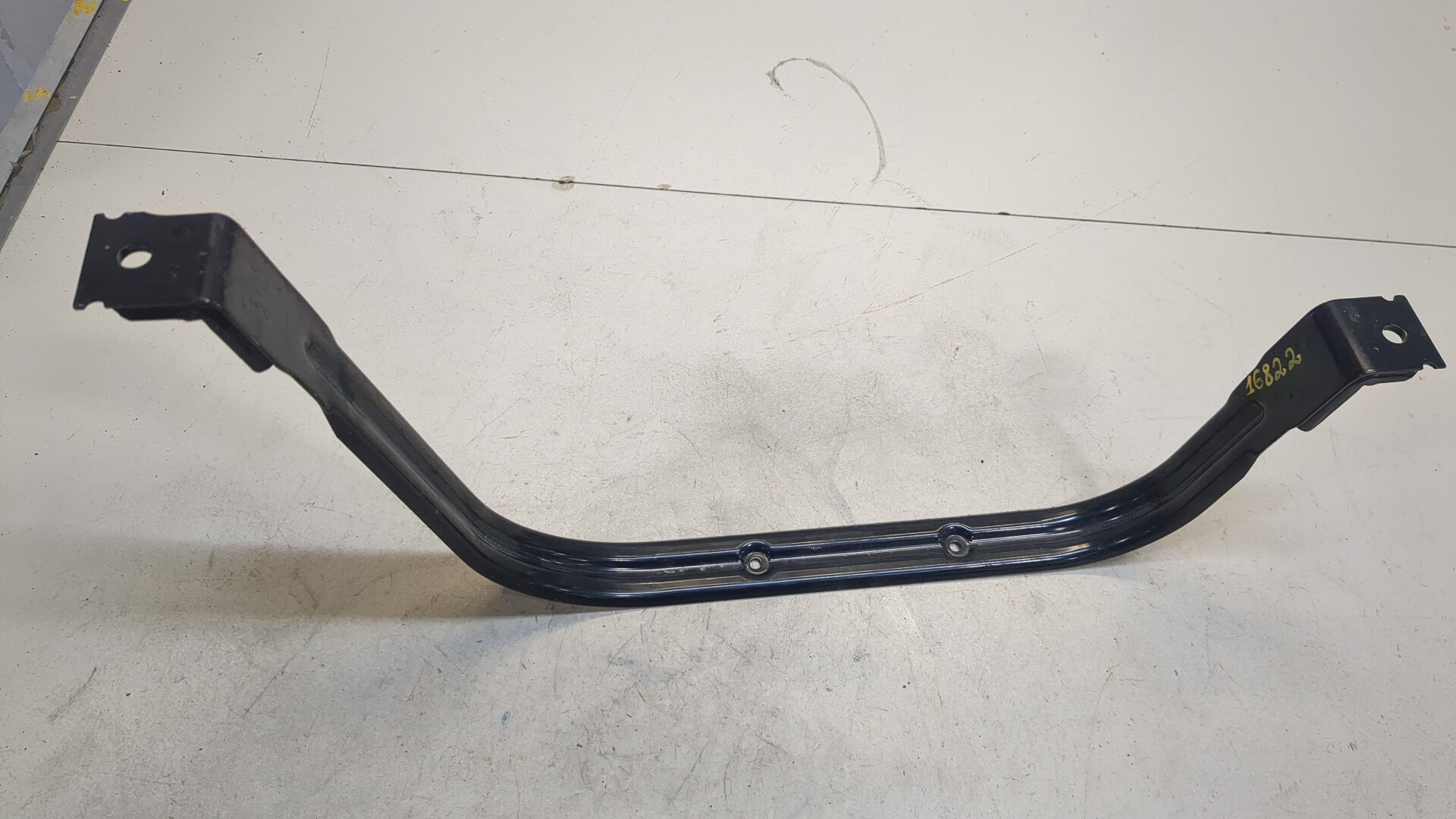 Лента крепления бензобака