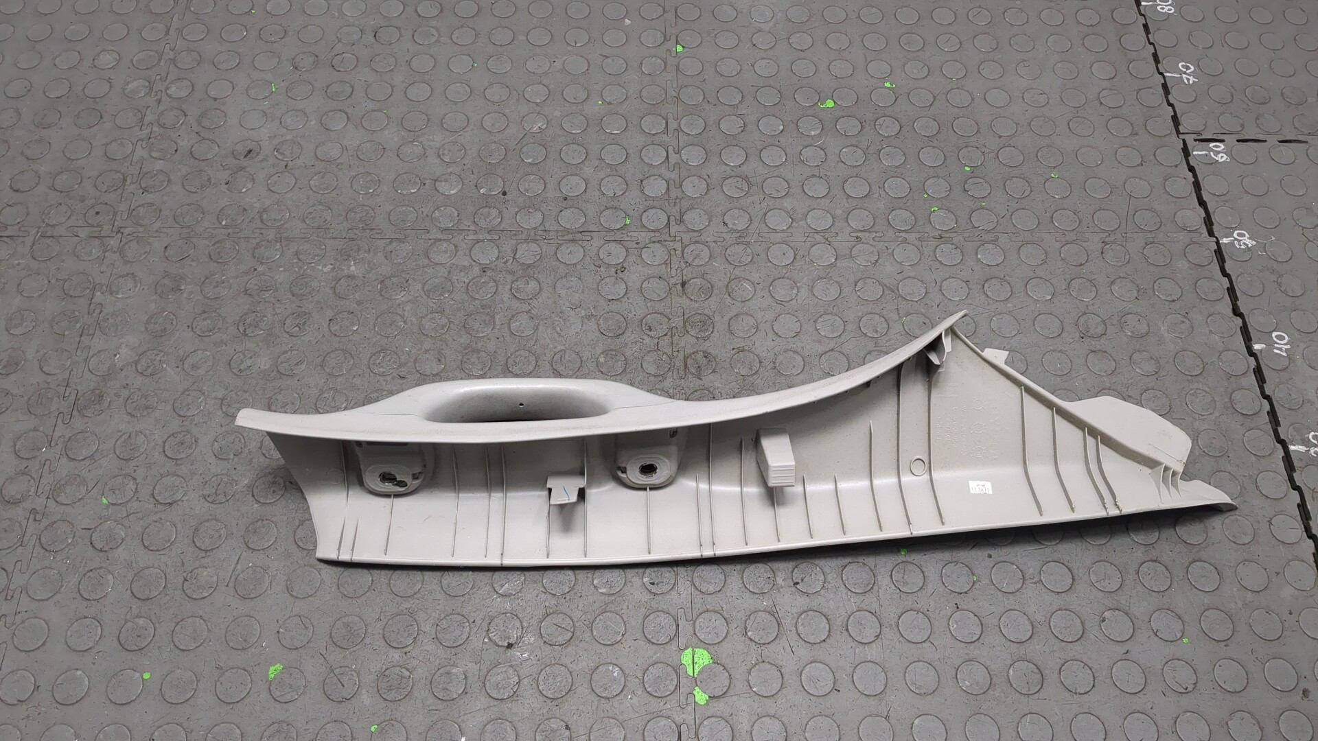 Обшивка стойки