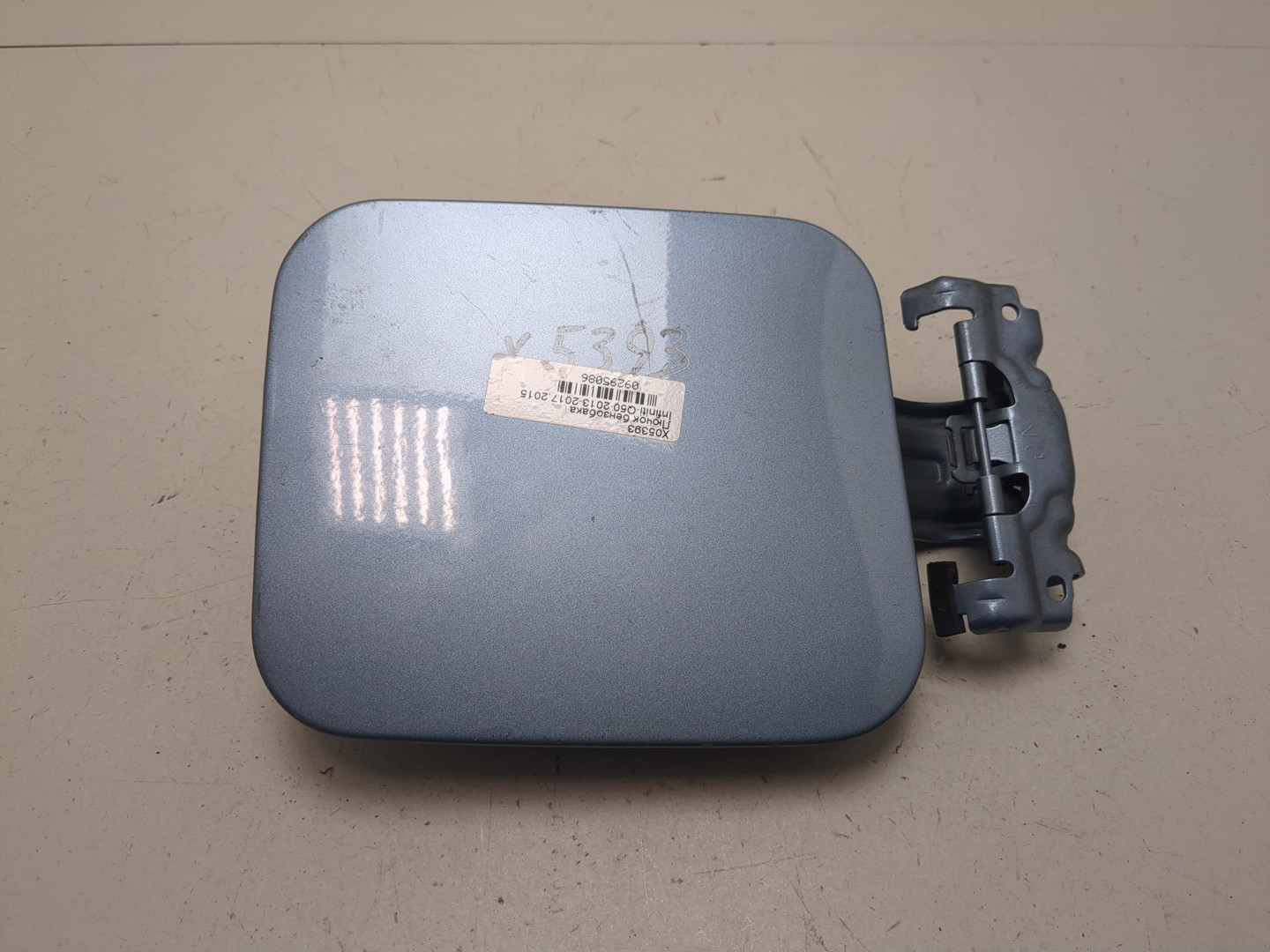 Лючок бензобака