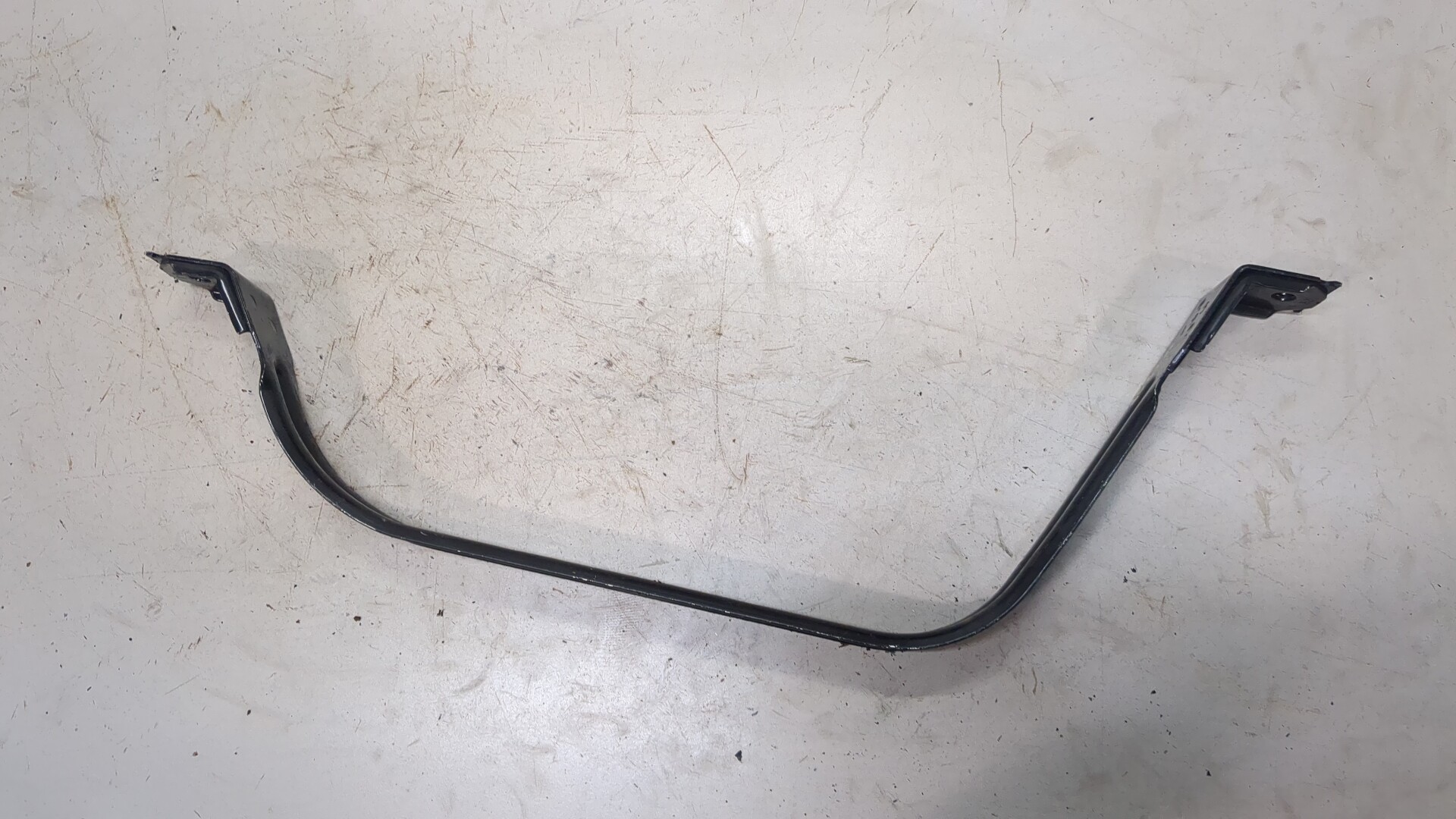 Лента крепления бензобака