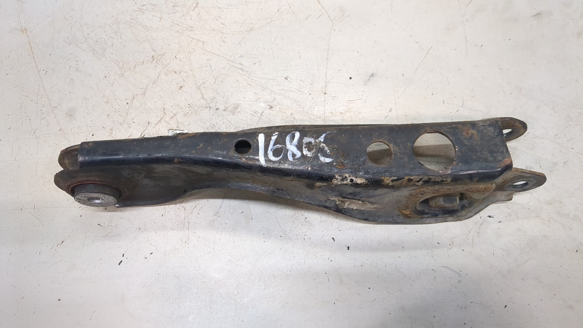 Рычаг задний