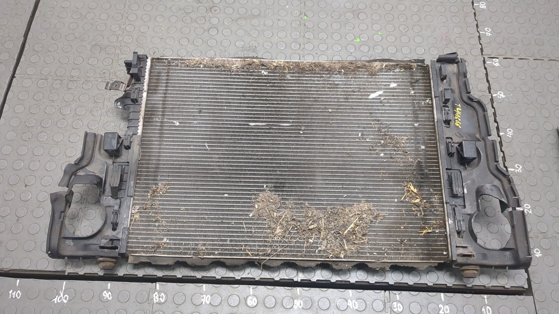 Радиатор охлаждения двигателя основной