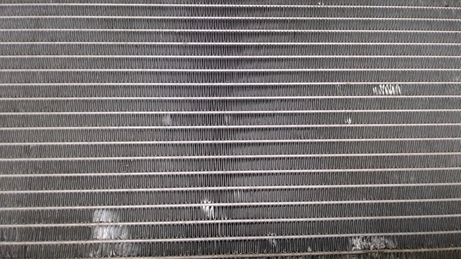 Радиатор охлаждения двигателя основной