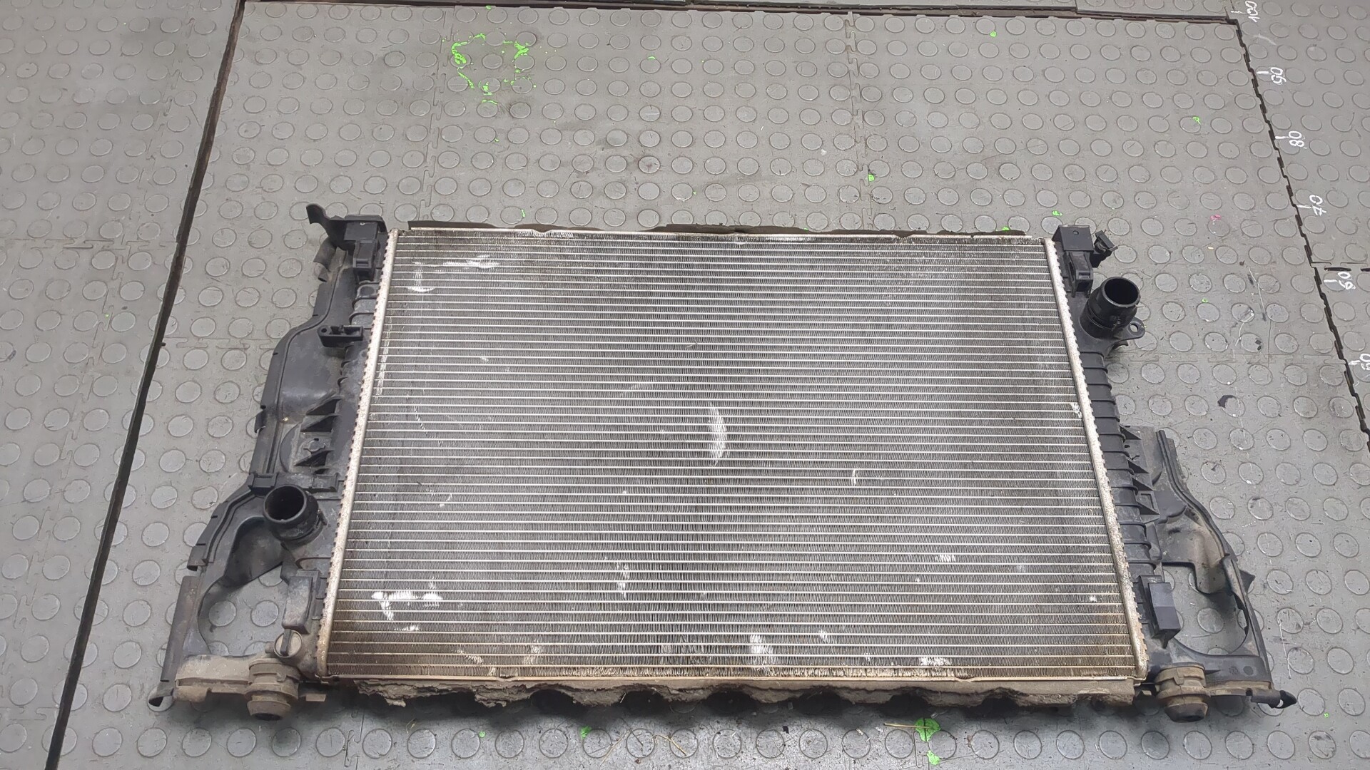 Радиатор охлаждения двигателя основной