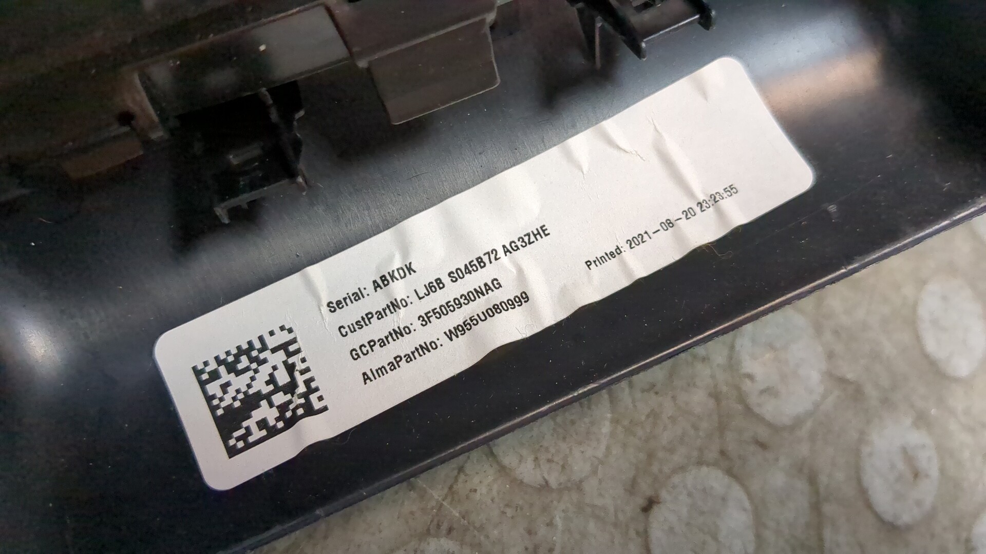 Гнездо AUX / USB IN для Escape (4G) 2019>