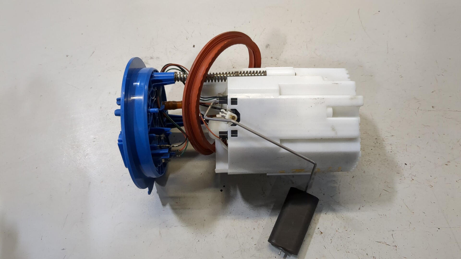 Насос топливный электрический