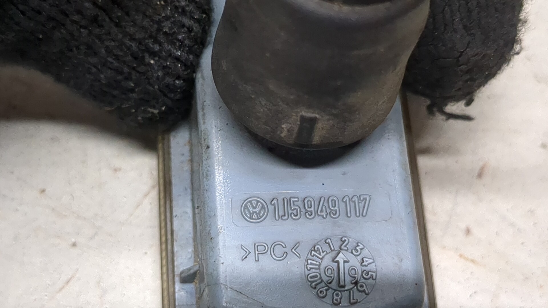 Указатель поворота левый