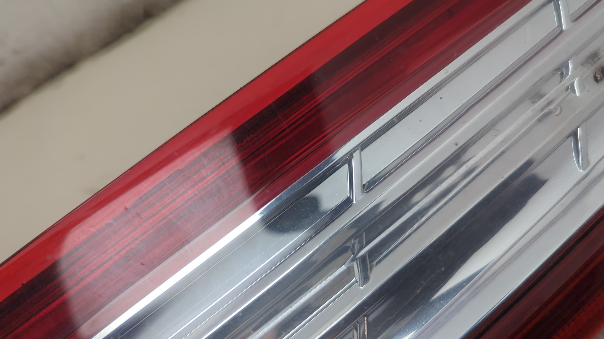 Фонарь задний левый