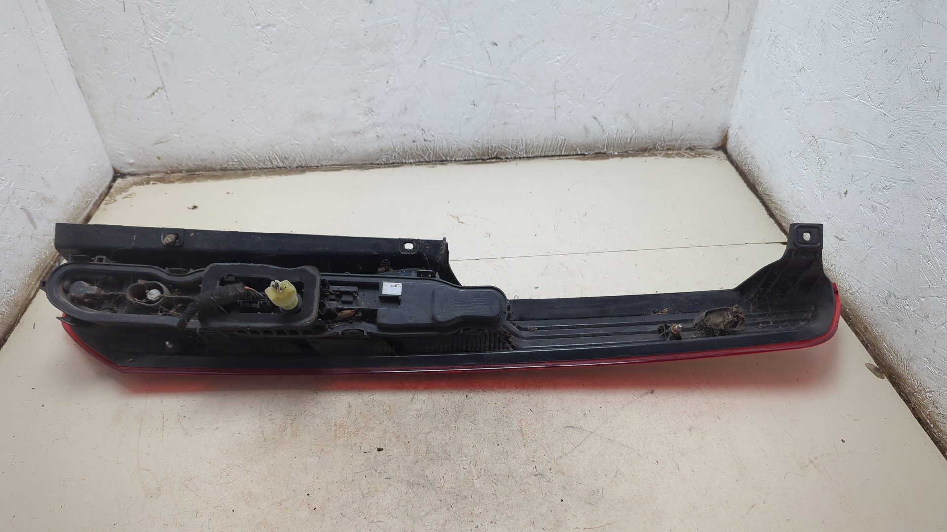 Фонарь задний левый