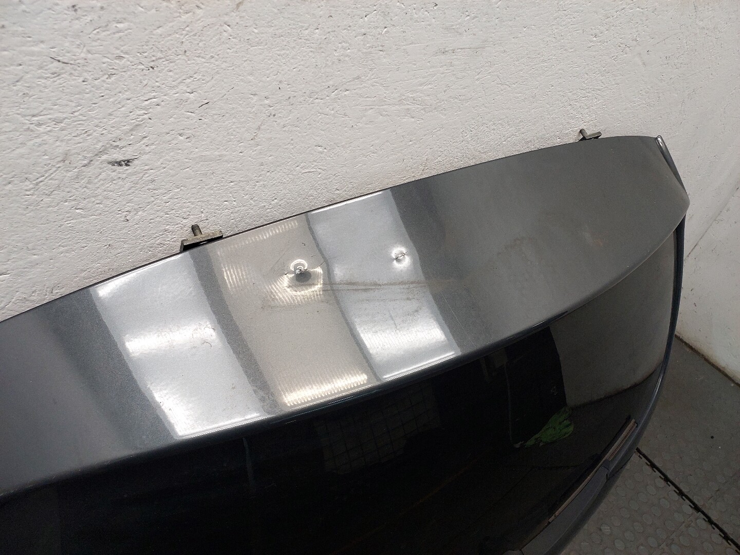 Дверь багажника