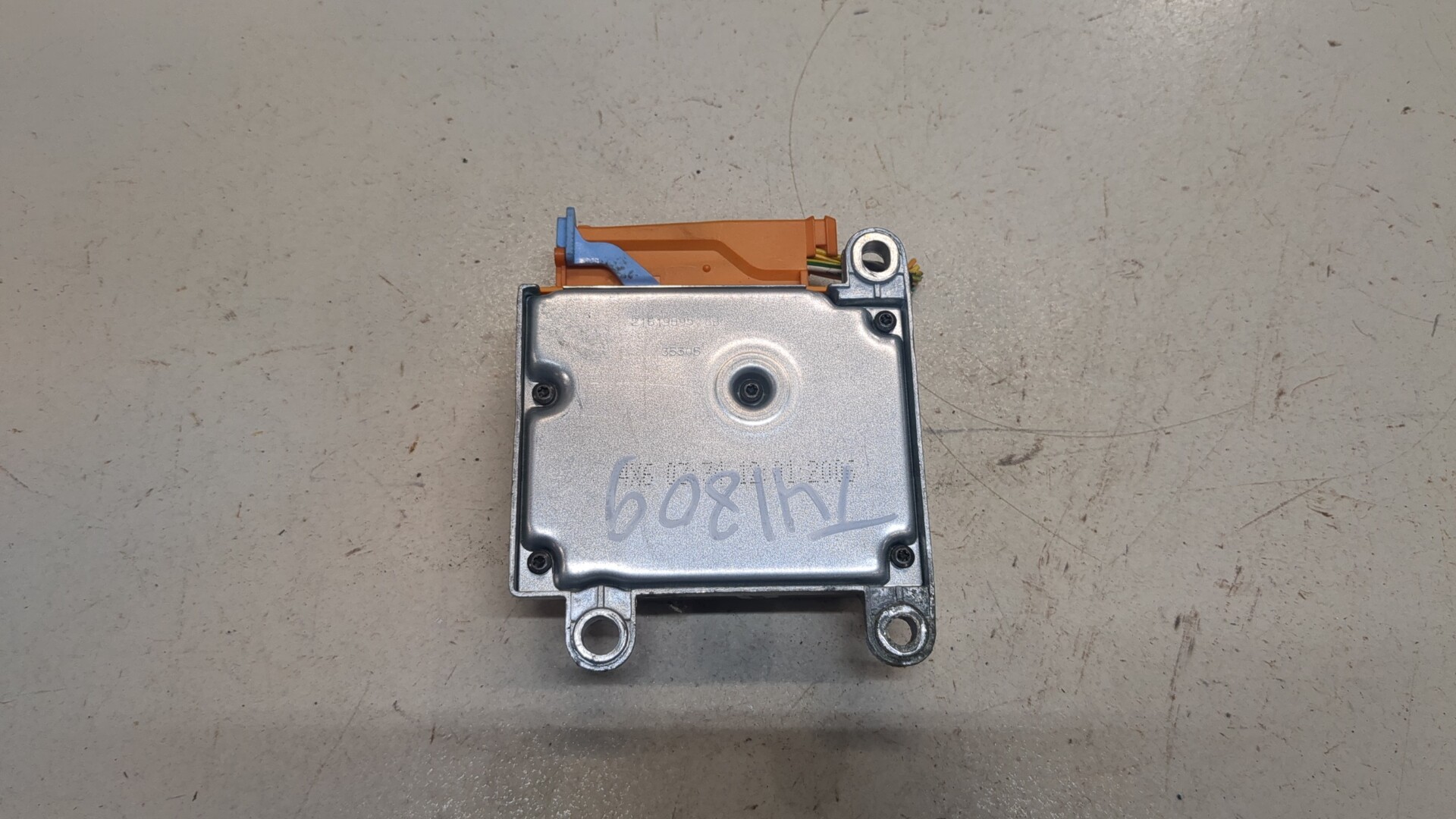 Блок управления подушек безопасности (AIR BAG)