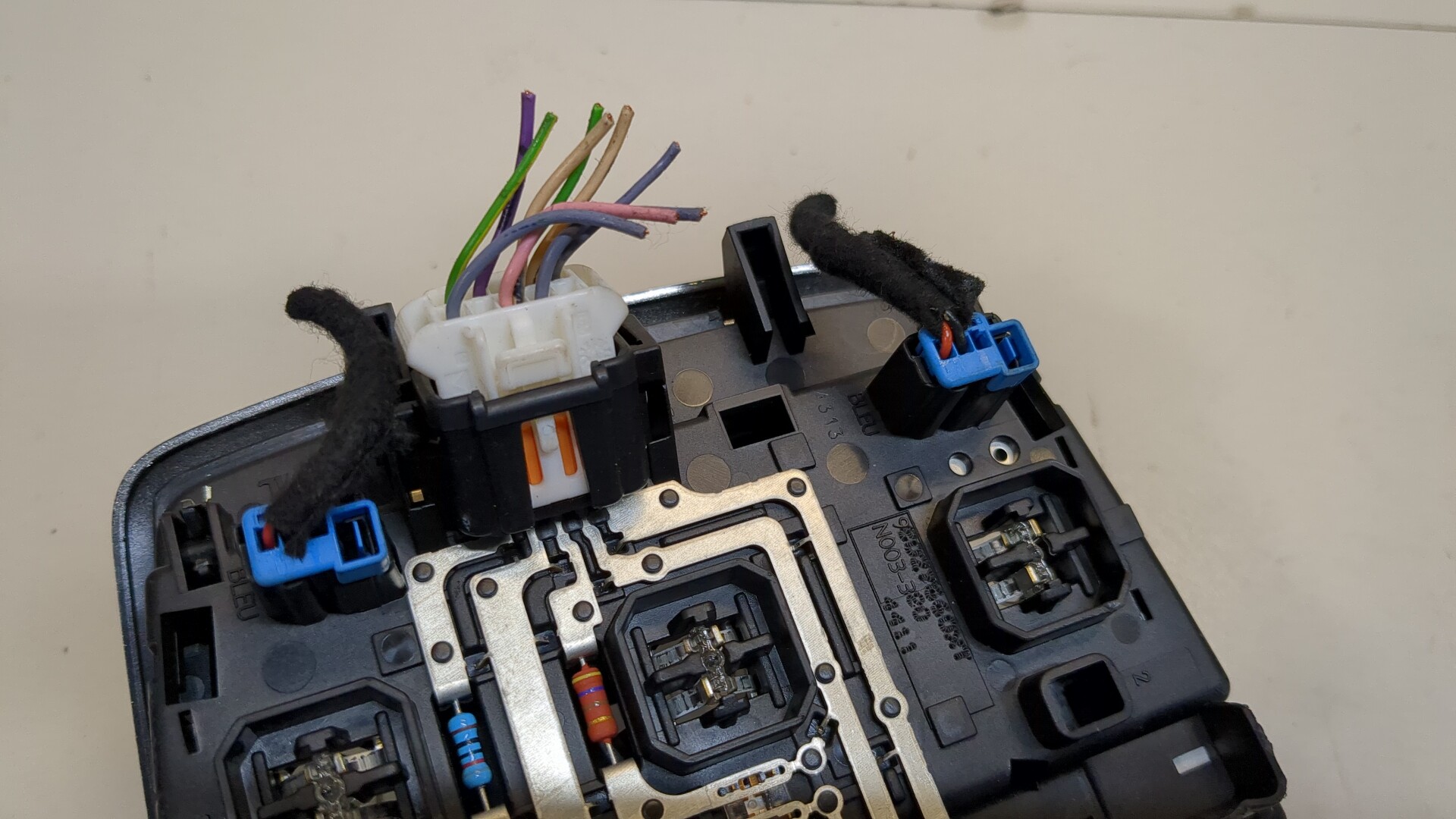 Плафон салонный